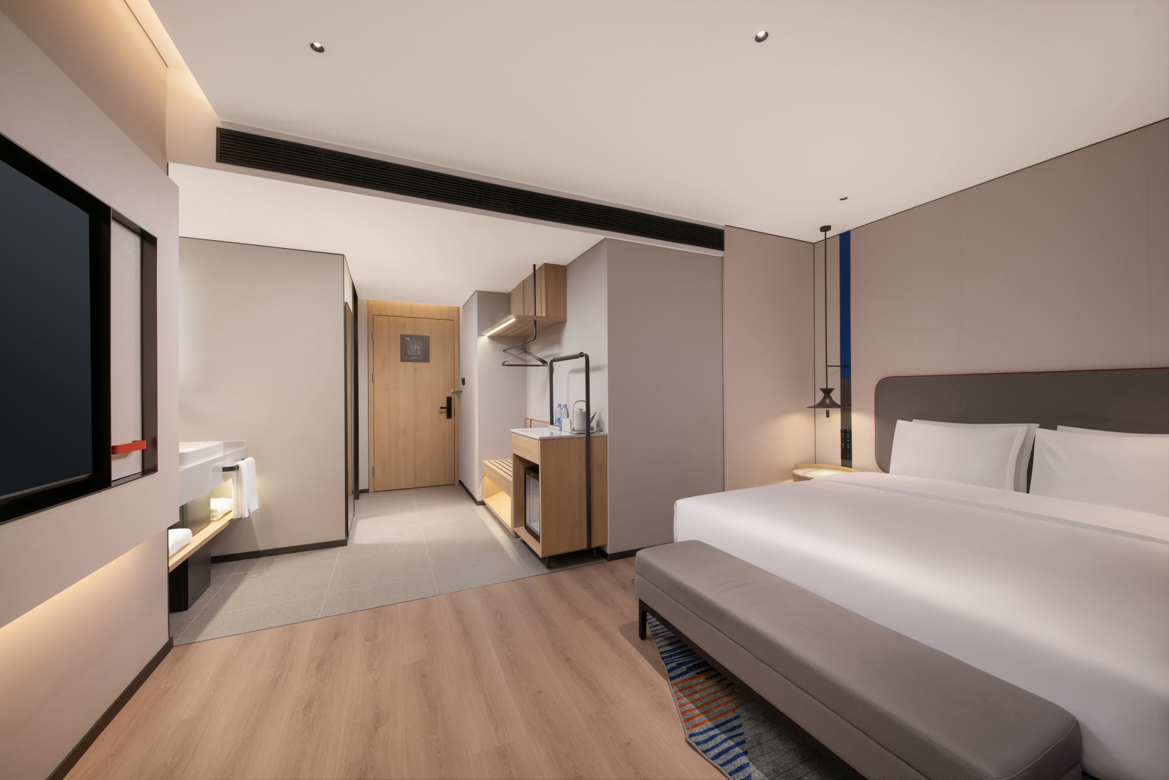 Holiday Inn Express Wuhan Jianghan Road — 13