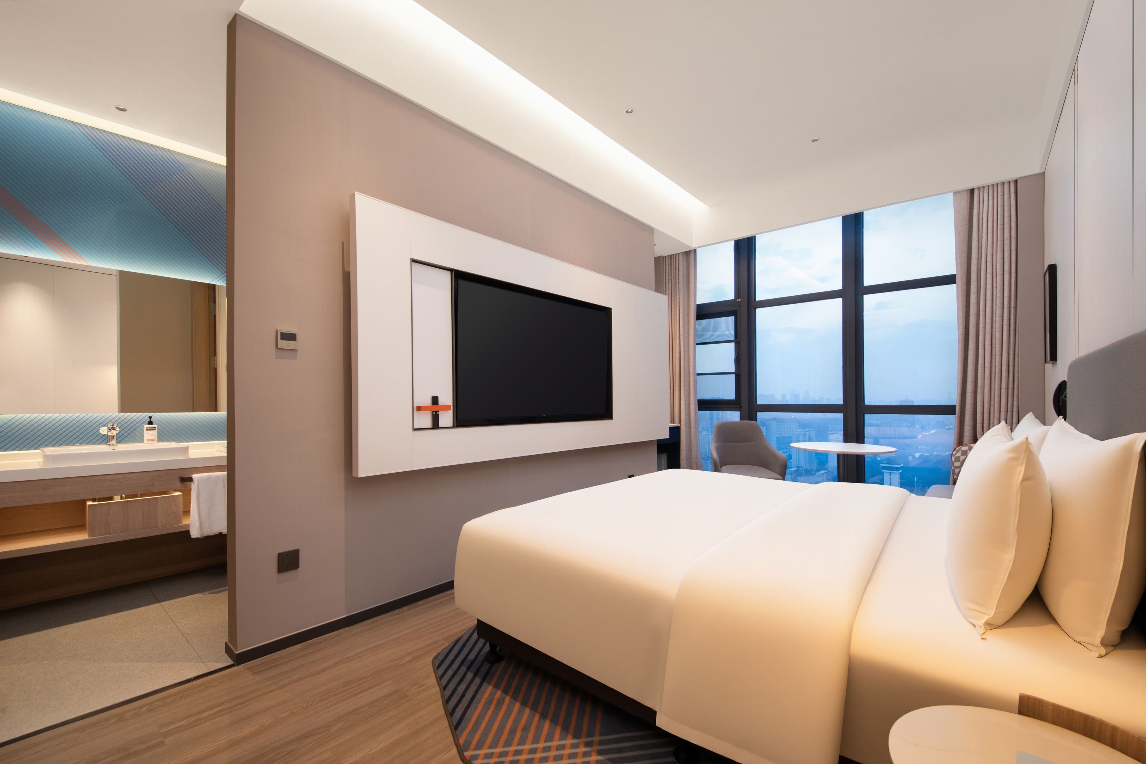 Holiday Inn Express Wuhan East Lake — 7