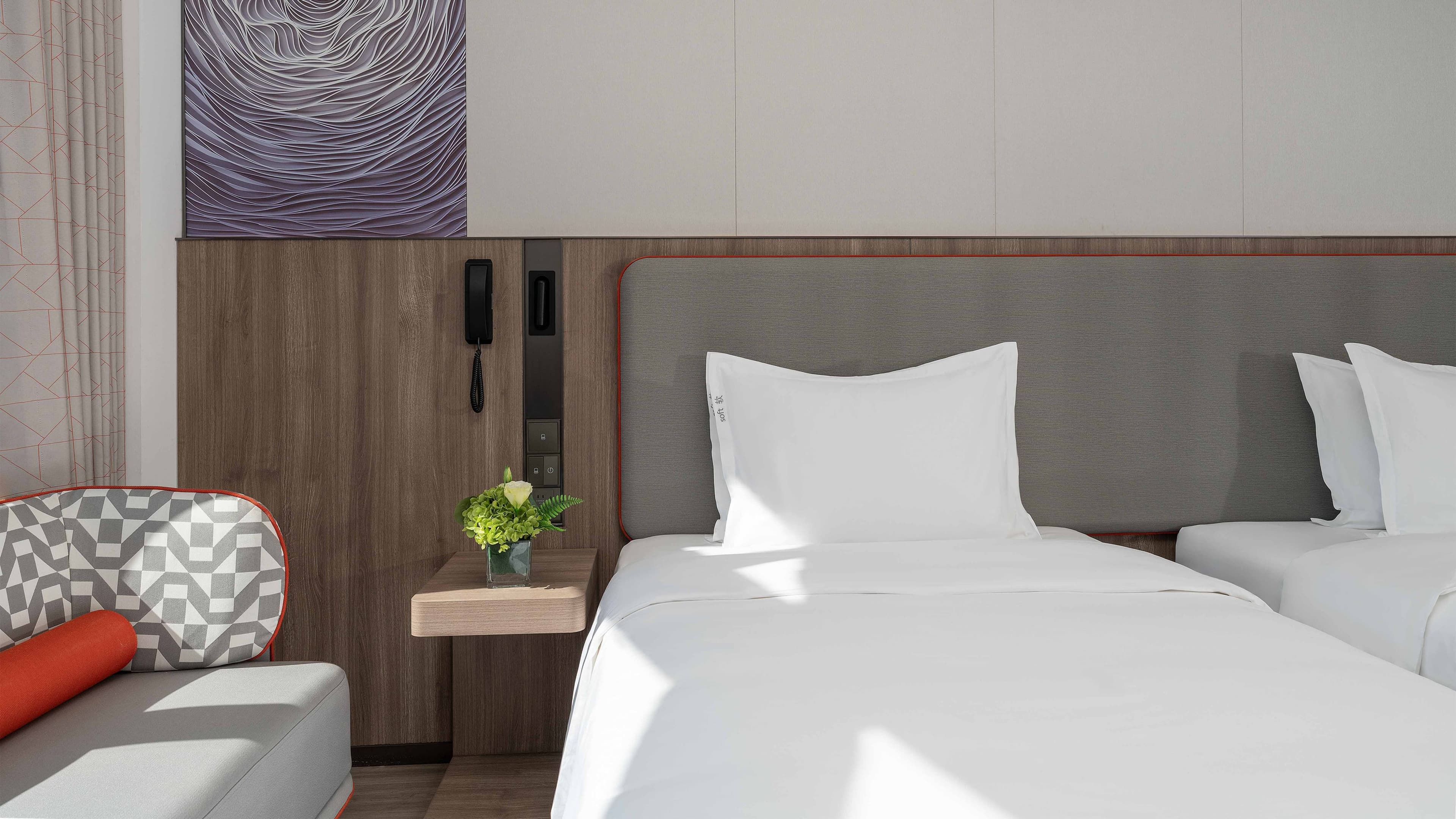 Holiday Inn Express Wuhan Jinyin Lake — 8