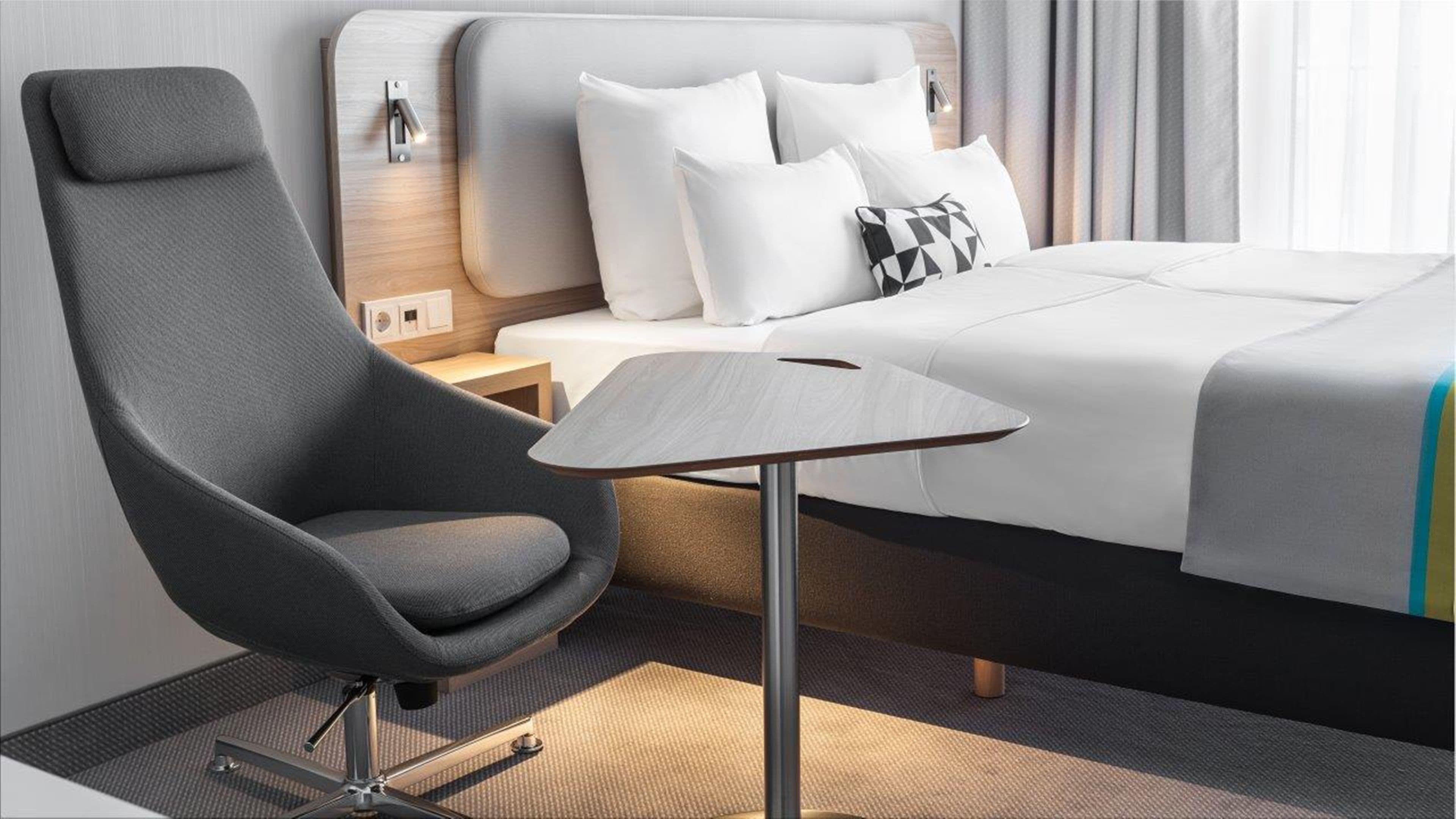 Holiday Inn Express Wuppertal - Hauptbahnhof — 8