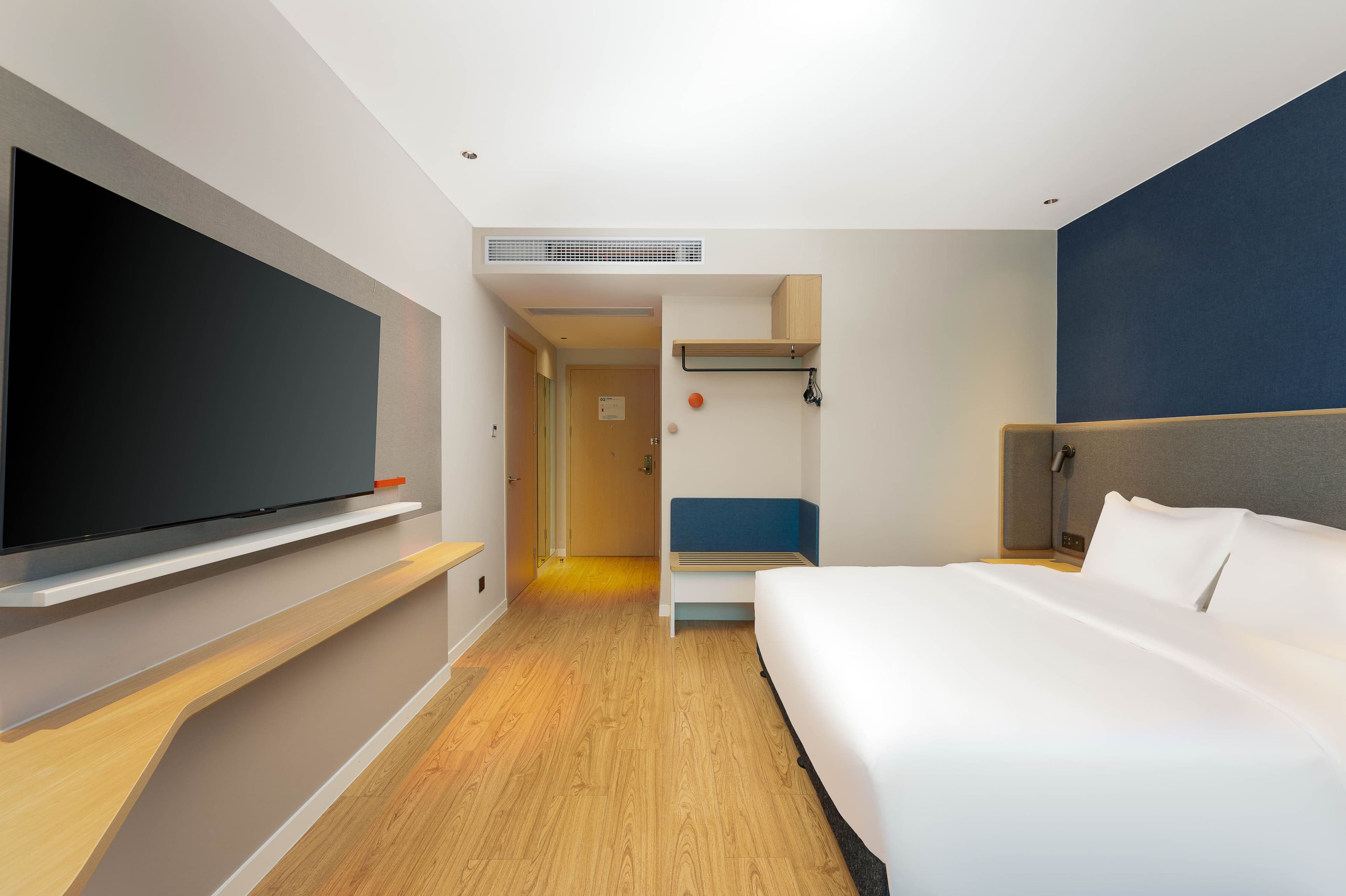 Holiday Inn Express Wuxi East Station — 11