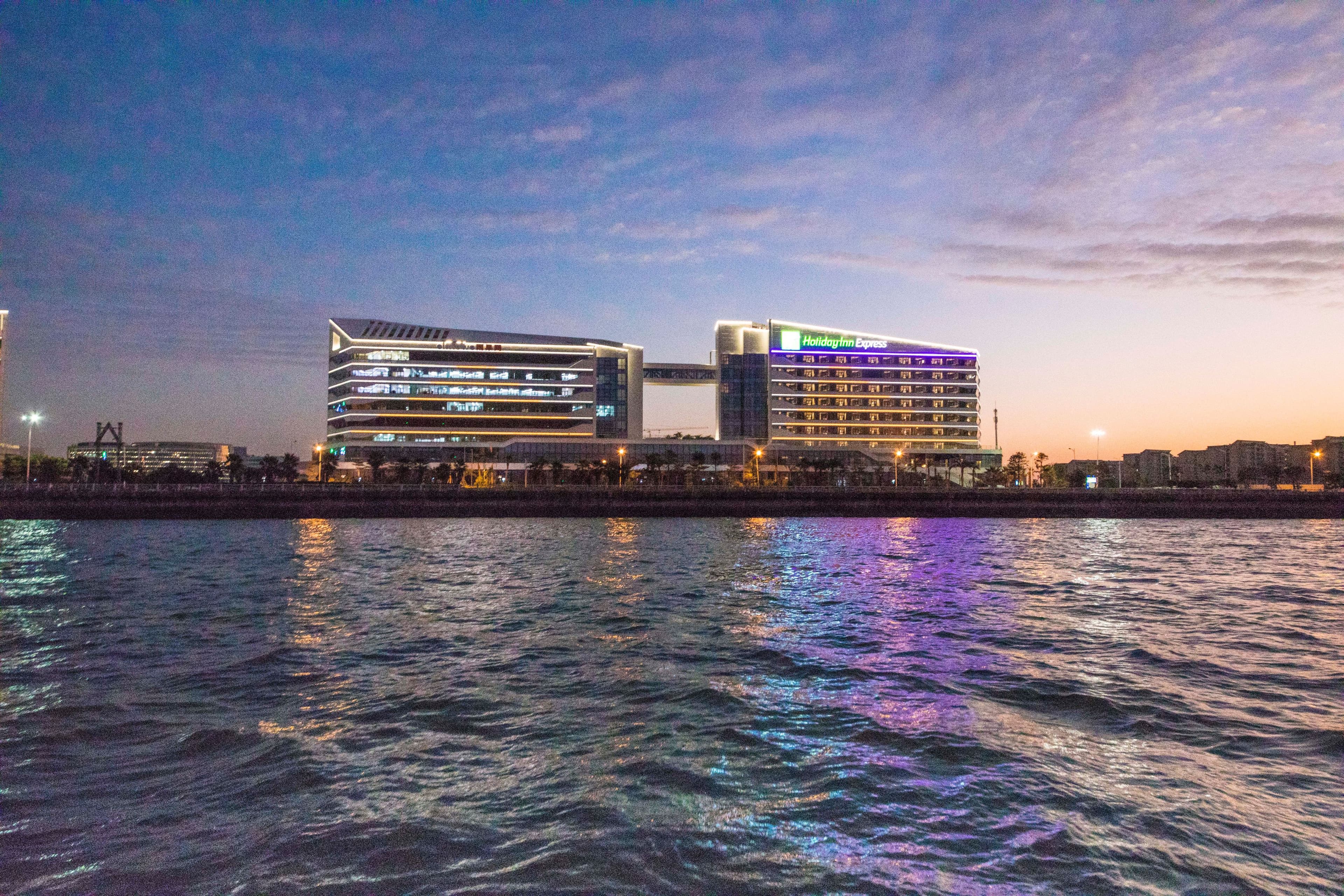Holiday Inn Express Xiamen Airport Zone - Image 1