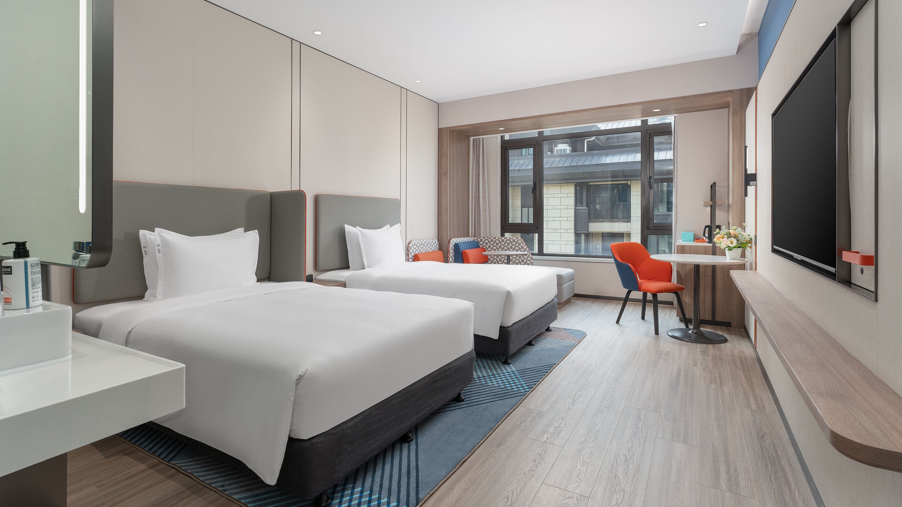 Holiday Inn Express Xi'an North Station - Image 3