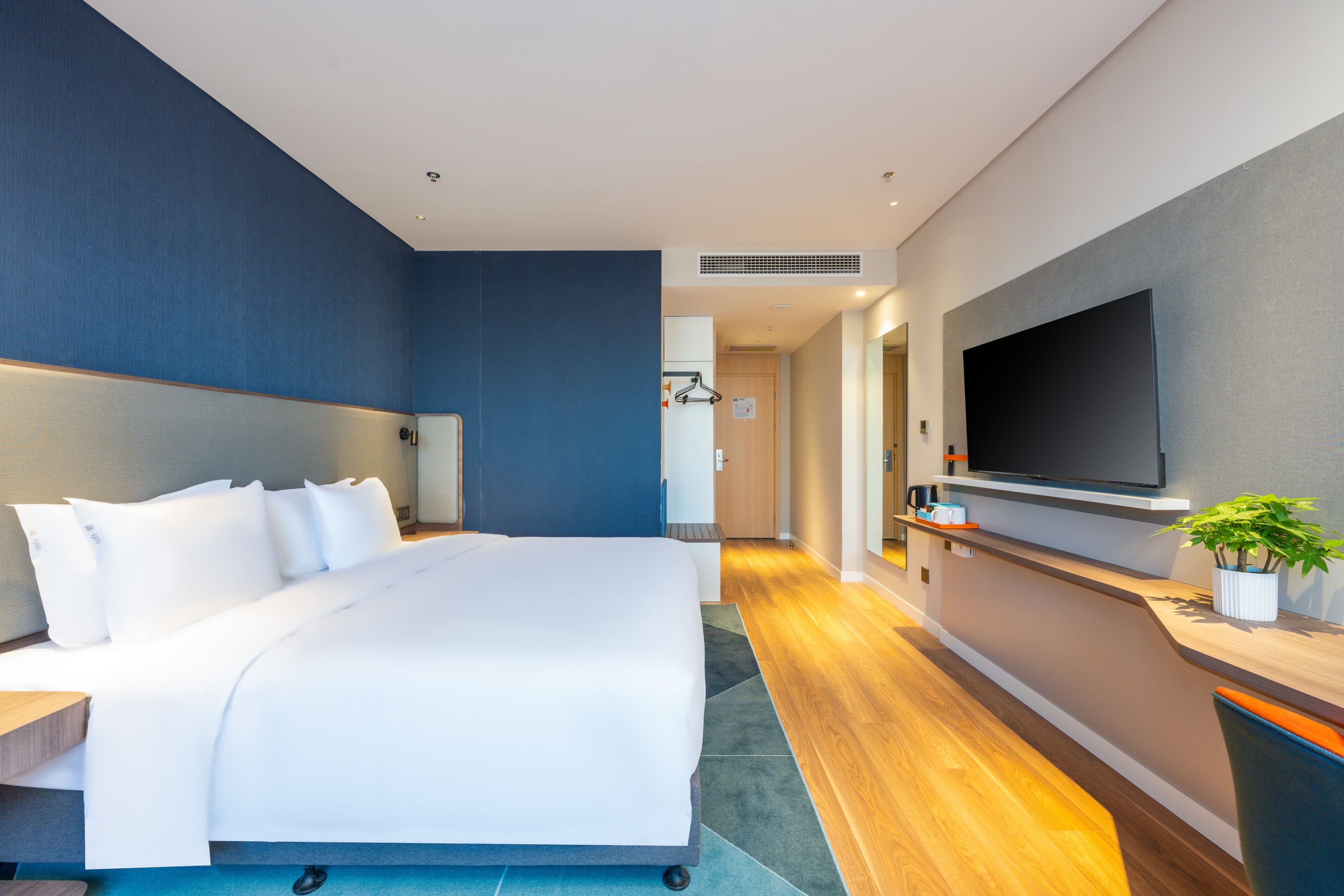 Holiday Inn Express Xinji City Center - Image 4