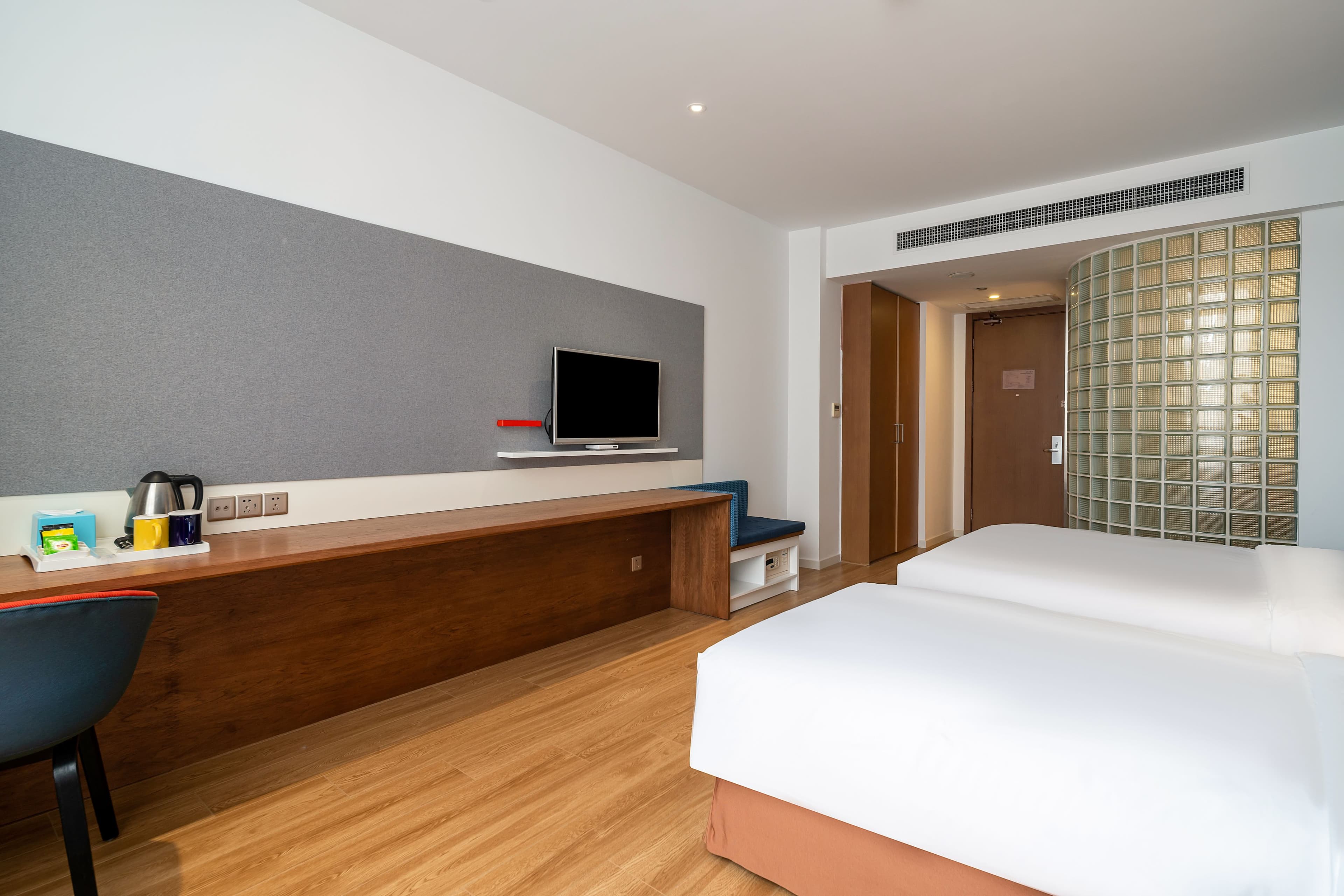 Holiday Inn Express Yangzhou City Center — 10