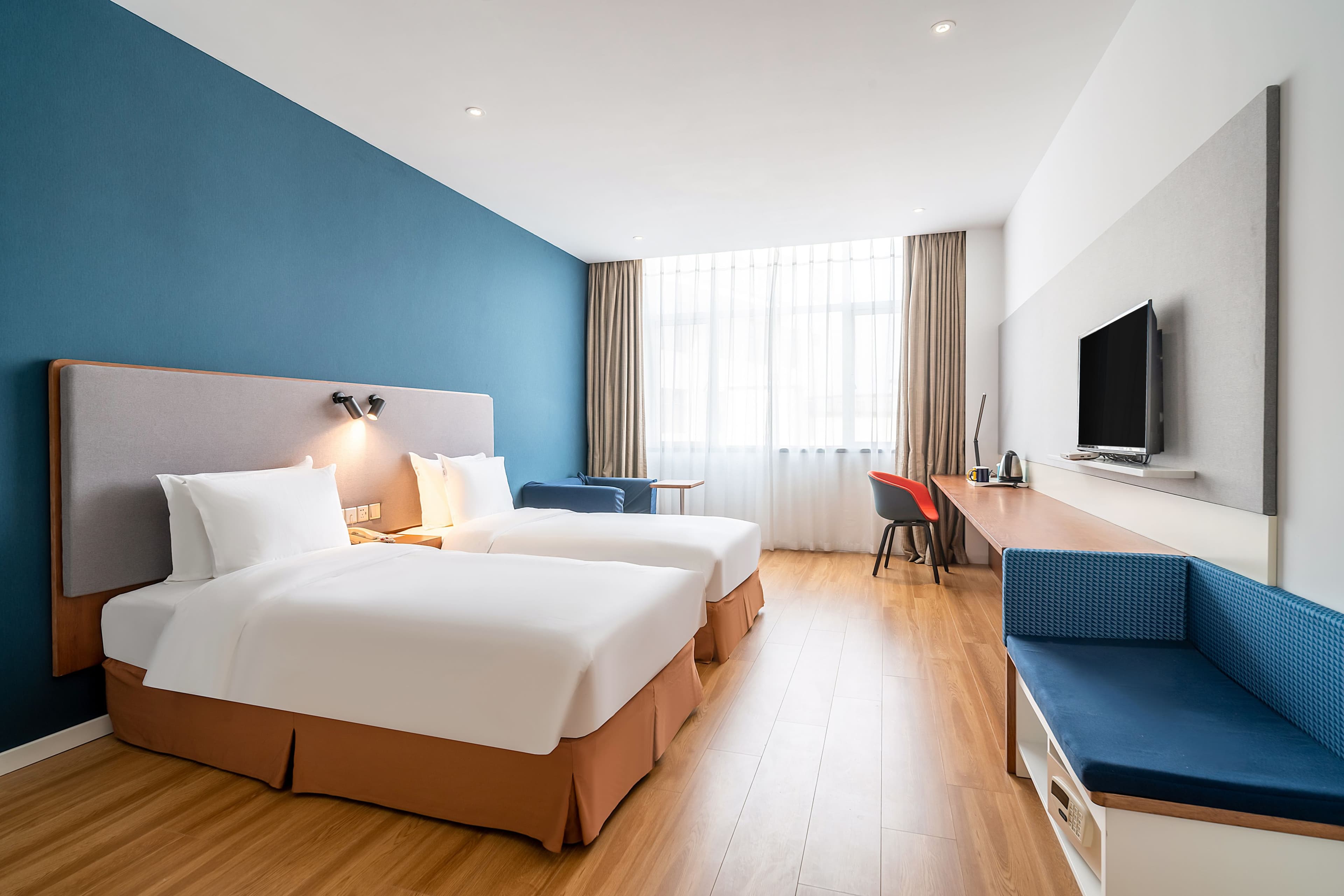 Holiday Inn Express Yangzhou City Center — 8