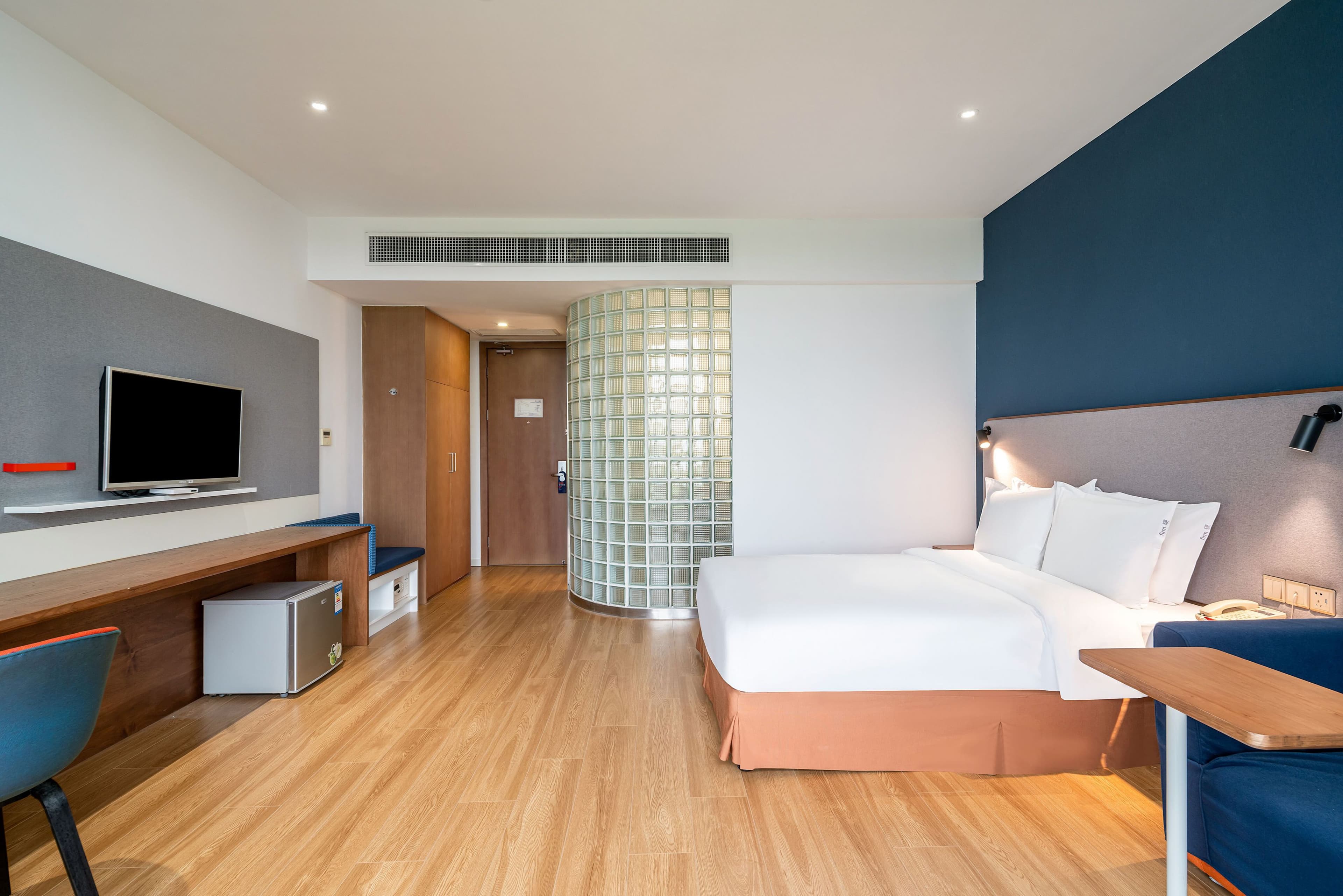 Holiday Inn Express Yangzhou City Center — 6
