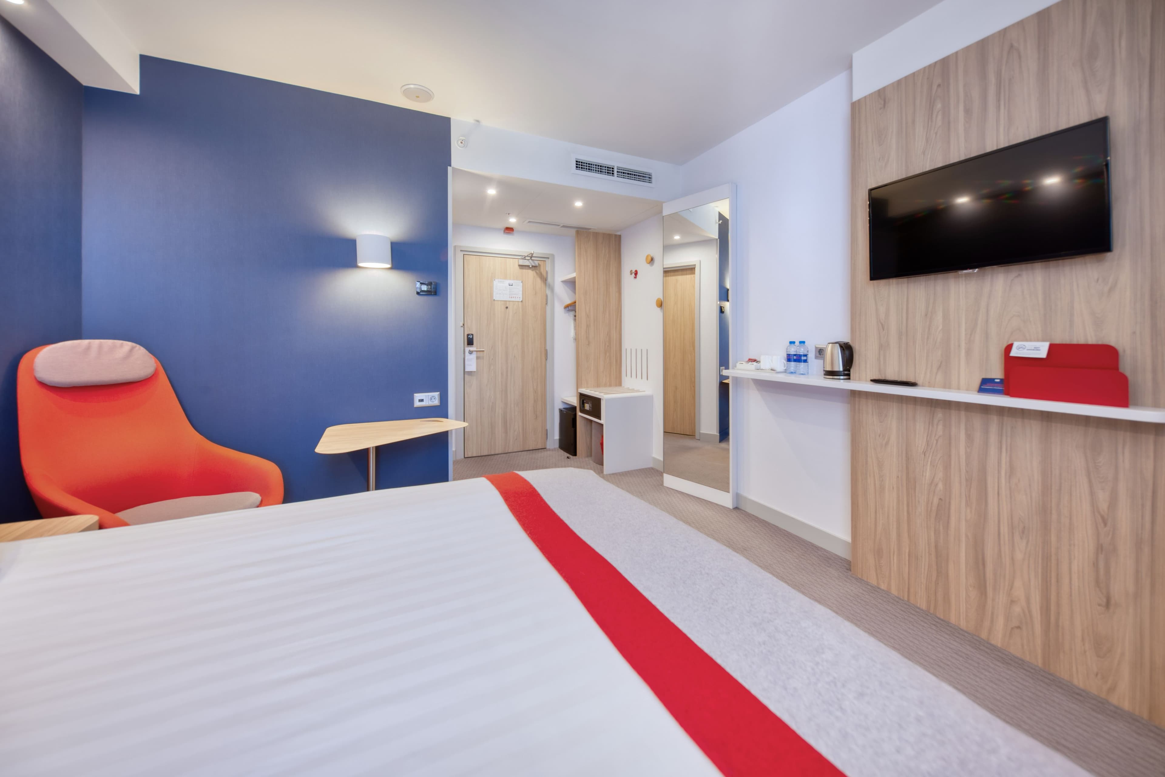Holiday Inn Express Yerevan - Image 3
