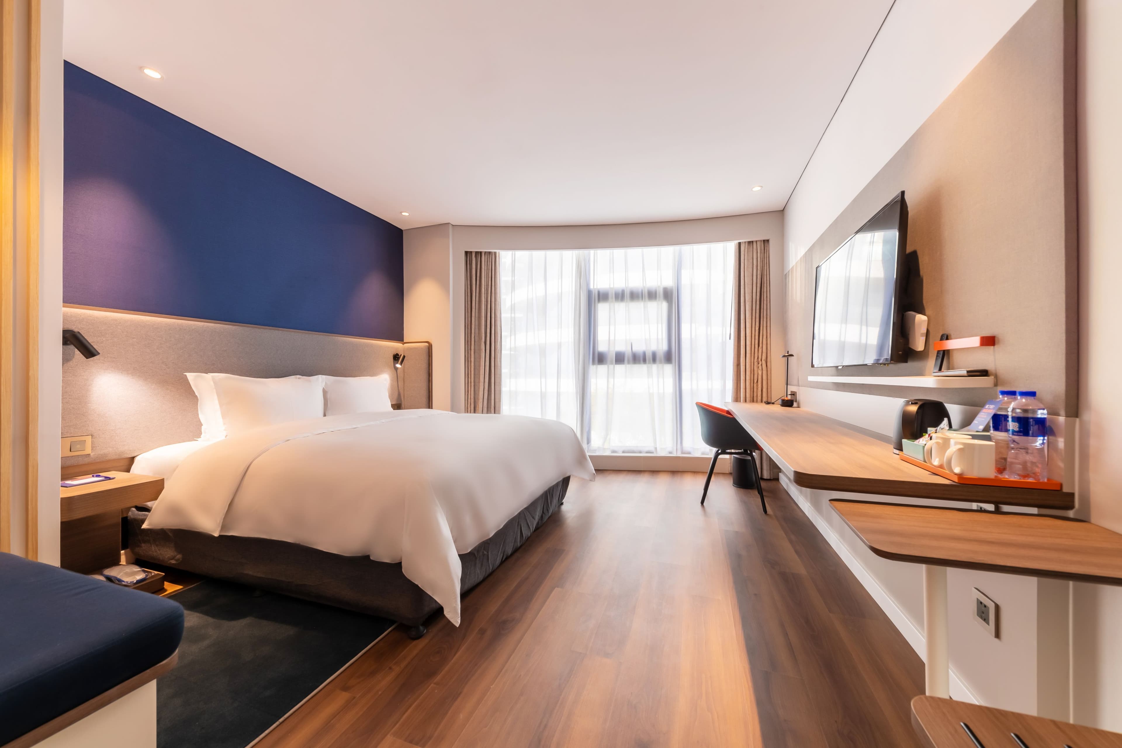Holiday Inn Express Yichang Riverside - Image 5