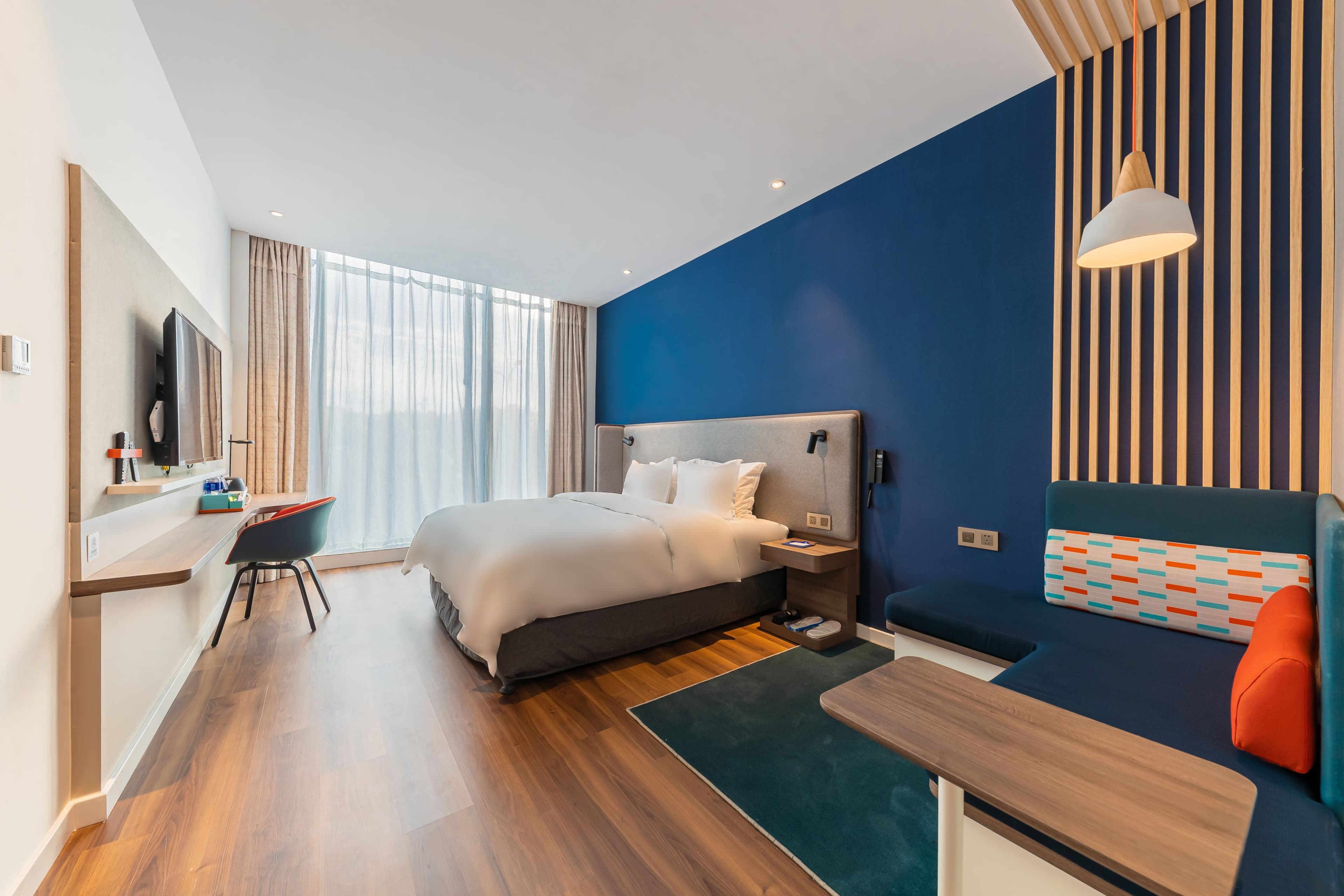 Holiday Inn Express Yichang Riverside - Image 3