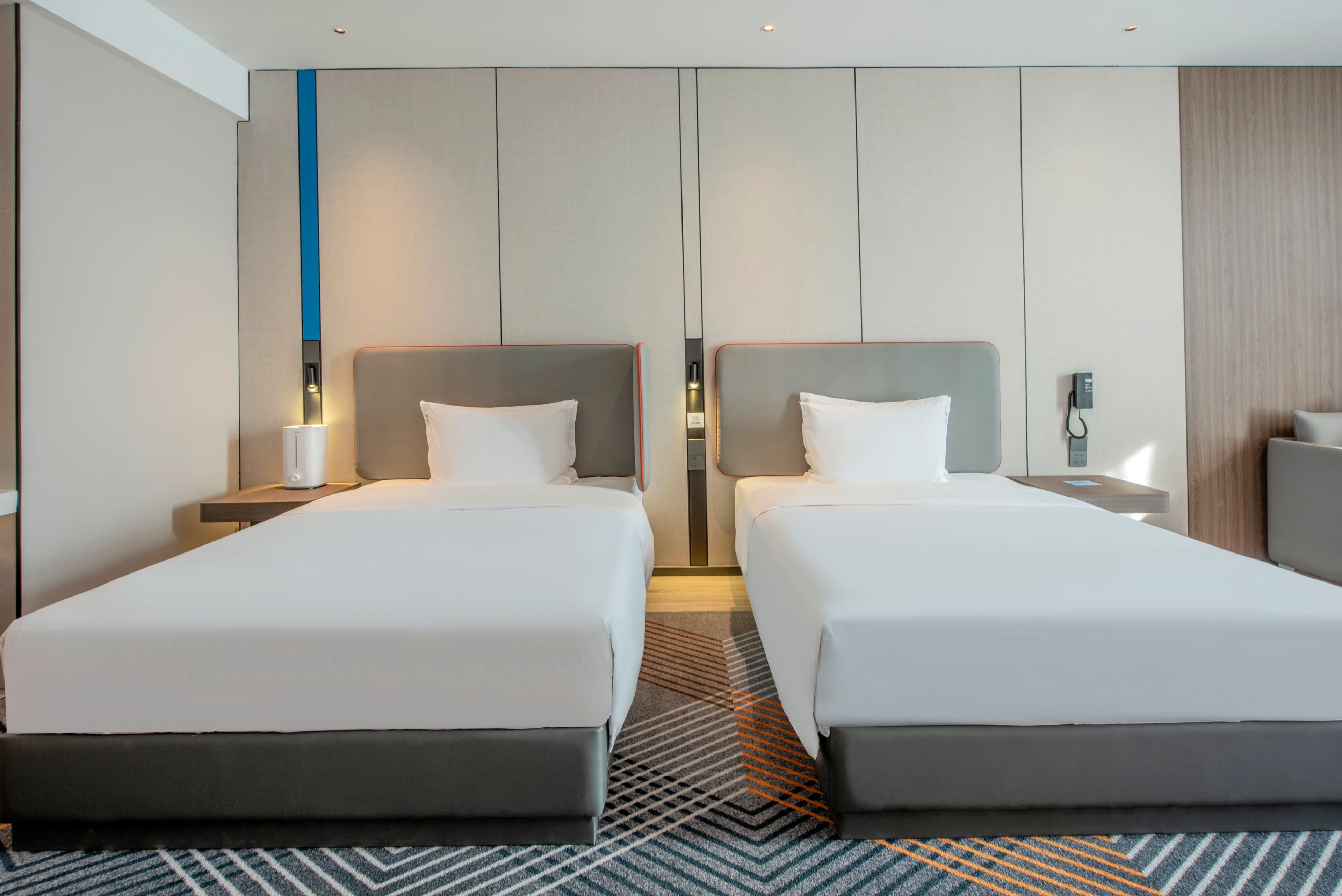 Holiday Inn Express Yinchuan Lanxi Valley Plaza — 8