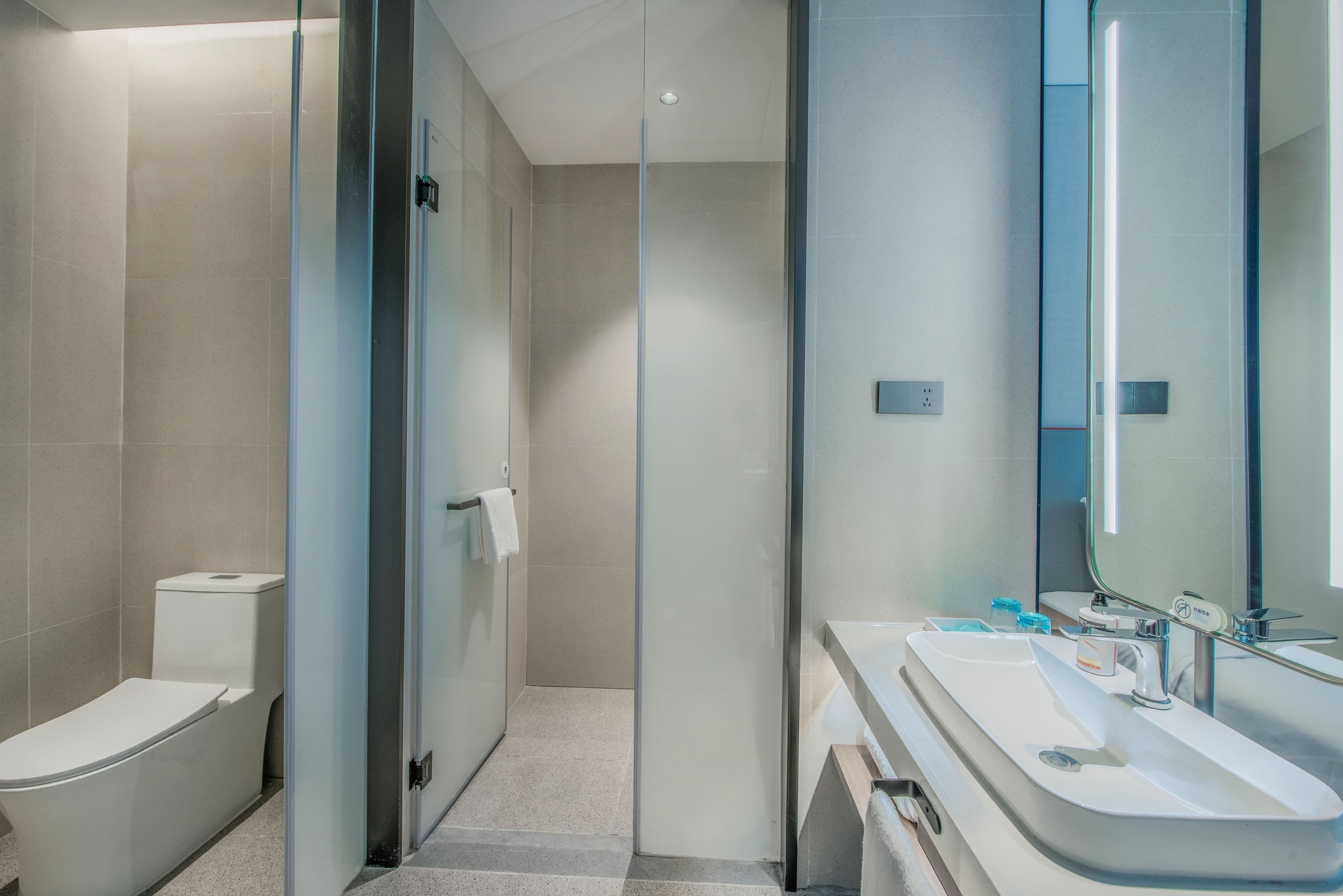 Holiday Inn Express Yinchuan Lanxi Valley Plaza - Image 3