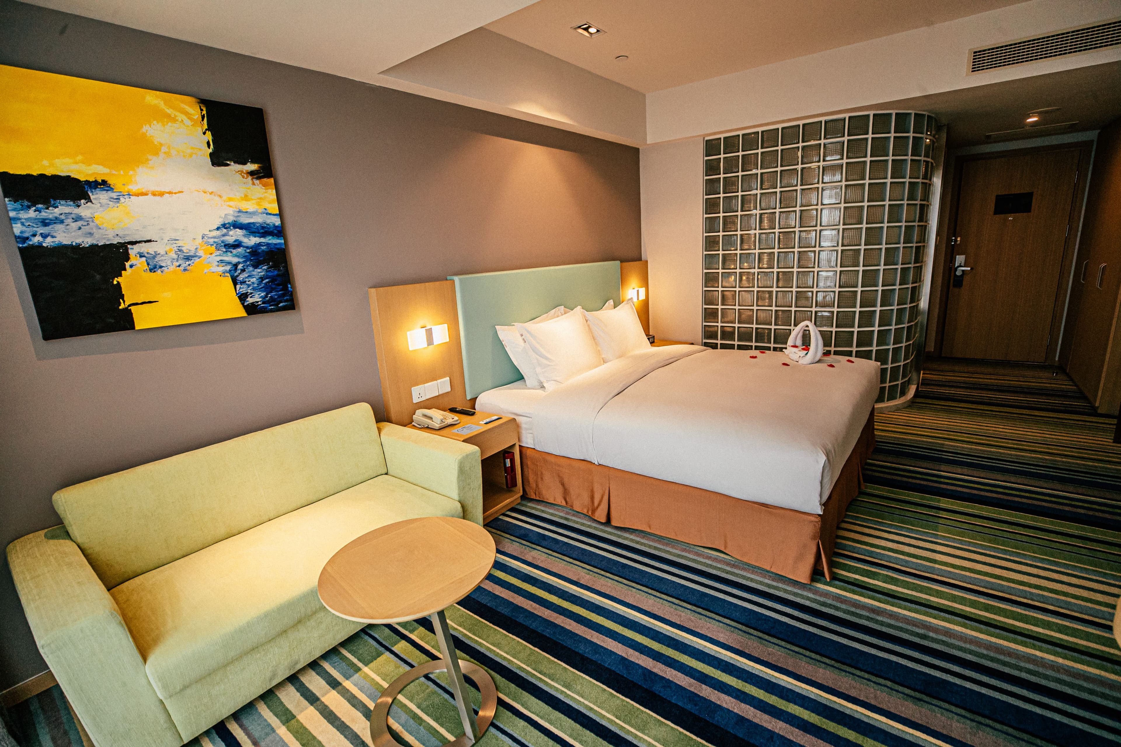Holiday Inn Express Yingkou Onelong Plaza — 6