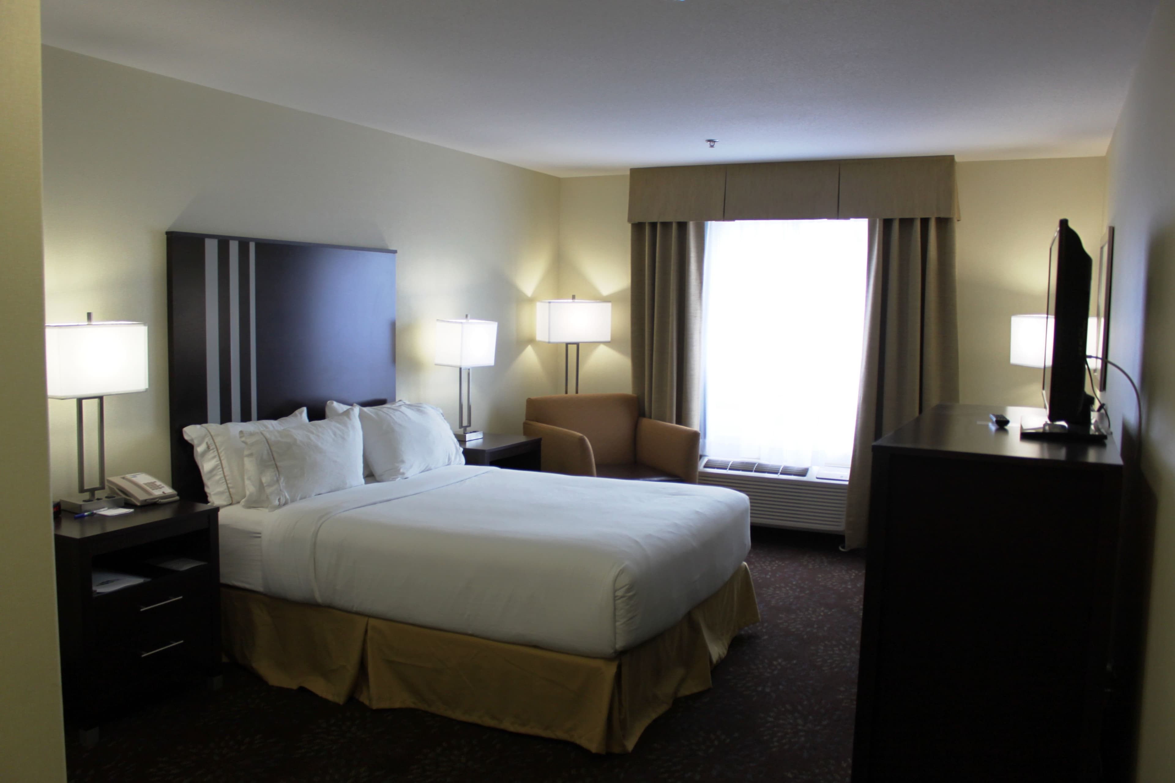 Holiday Inn Express Yorkton East — 6