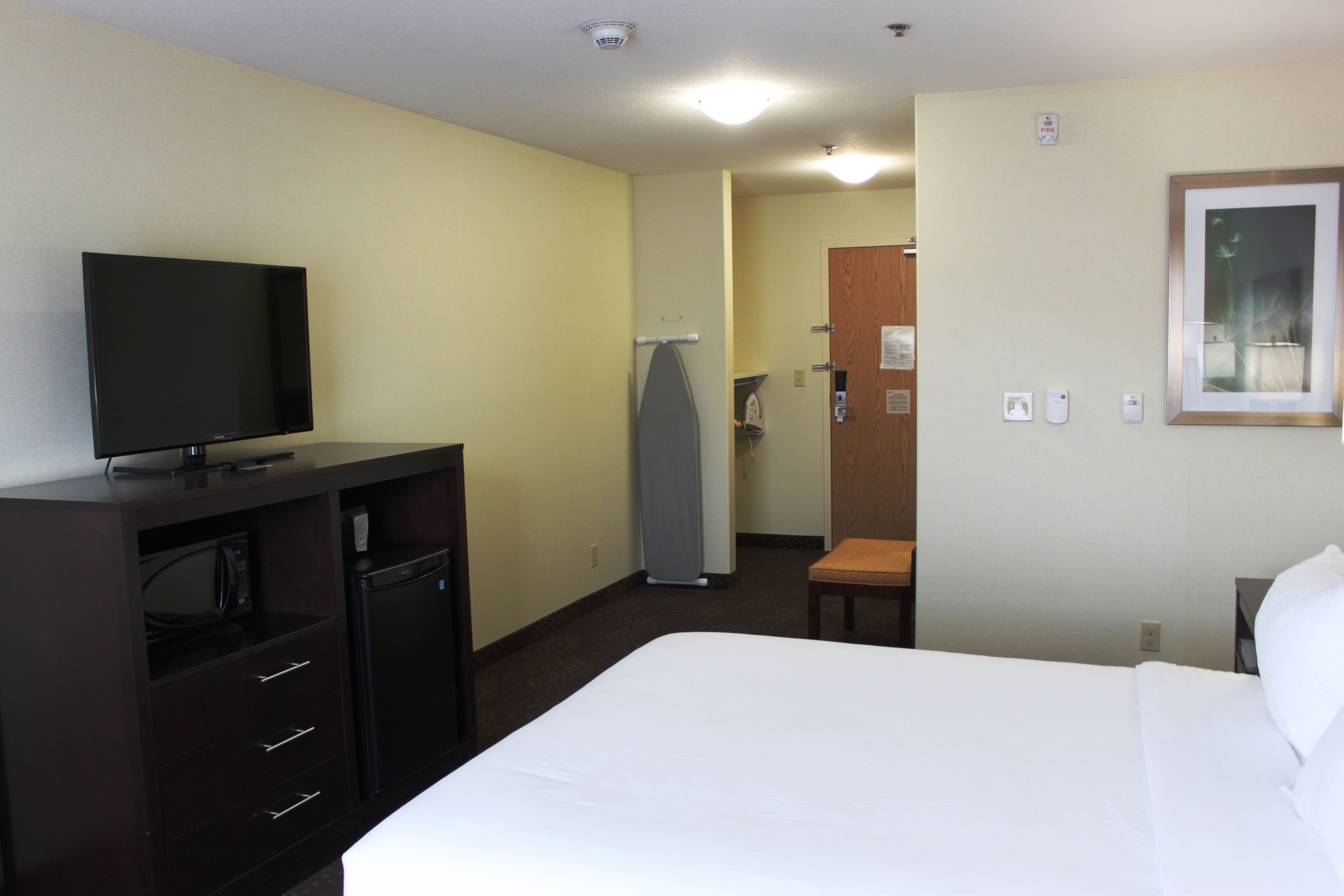 Holiday Inn Express Yorkton East — 8