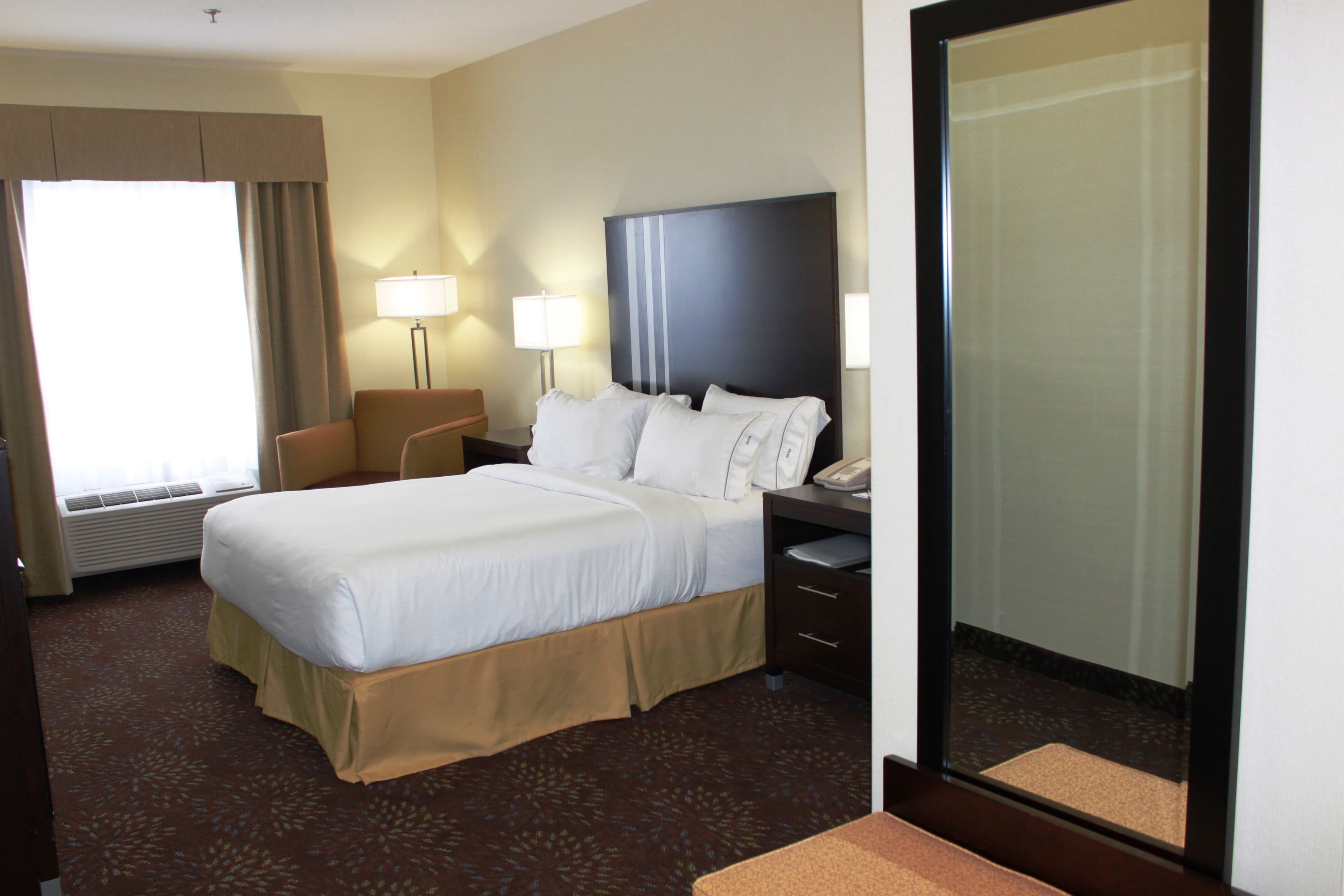 Holiday Inn Express Yorkton East - Image 4