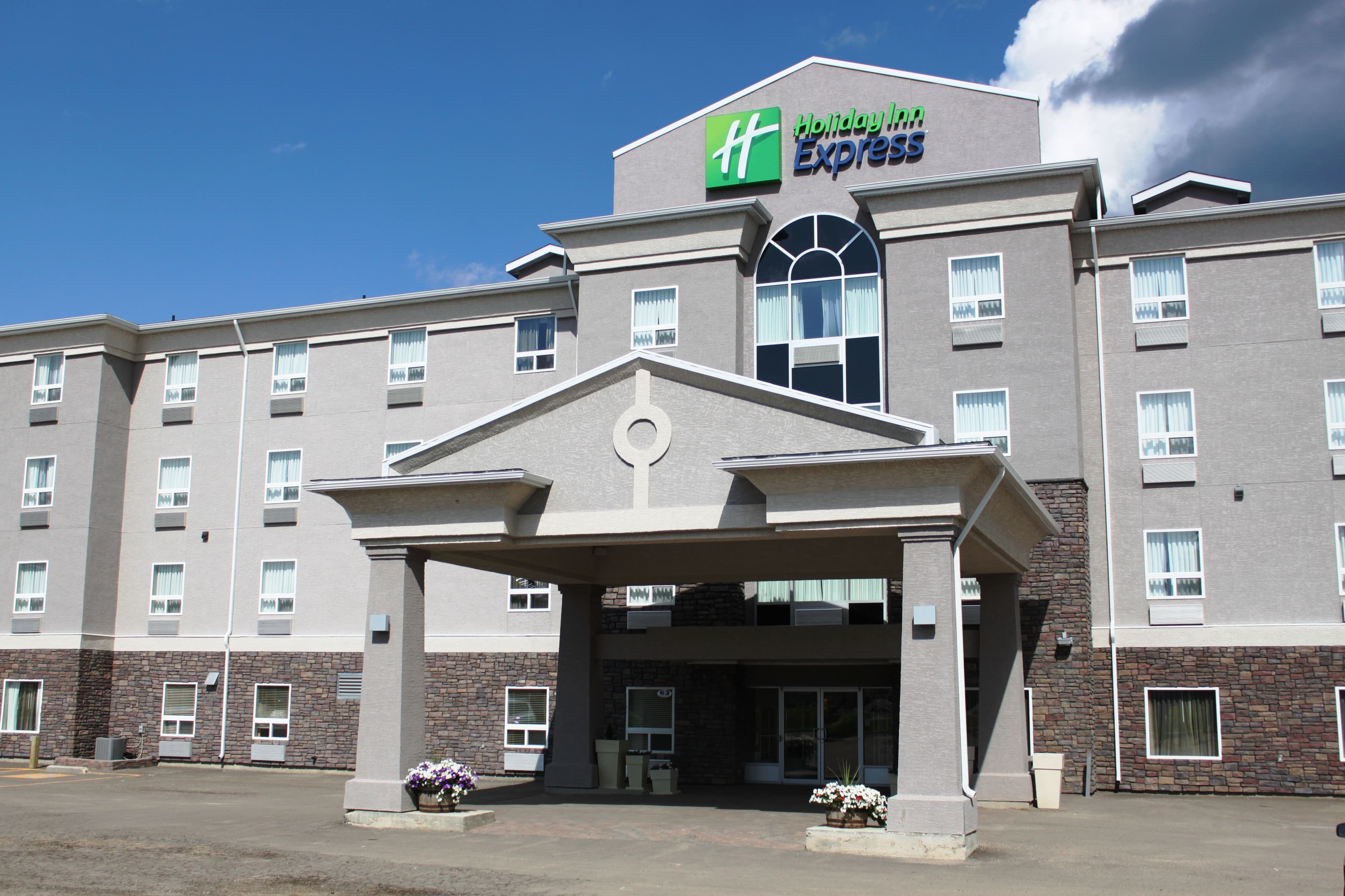 Holiday Inn Express Yorkton East - Image 1