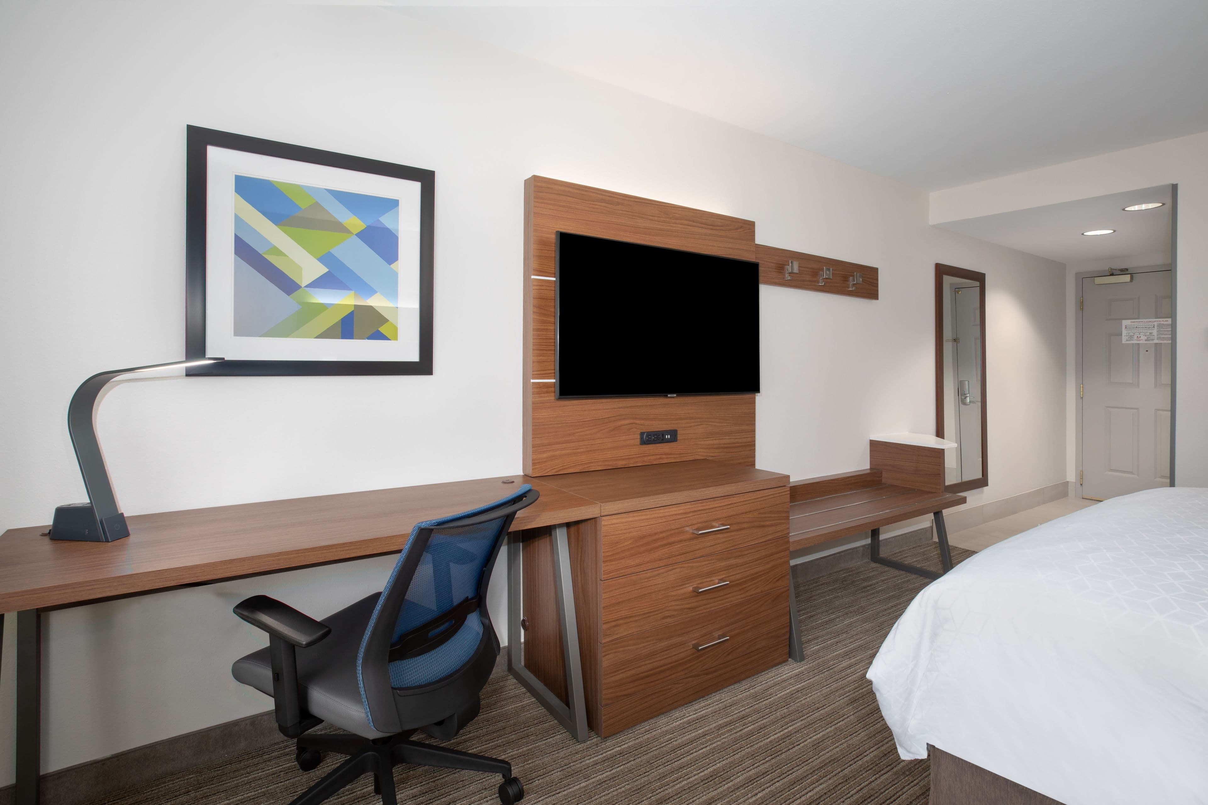 Holiday Inn Express Yreka-Shasta Area — 6
