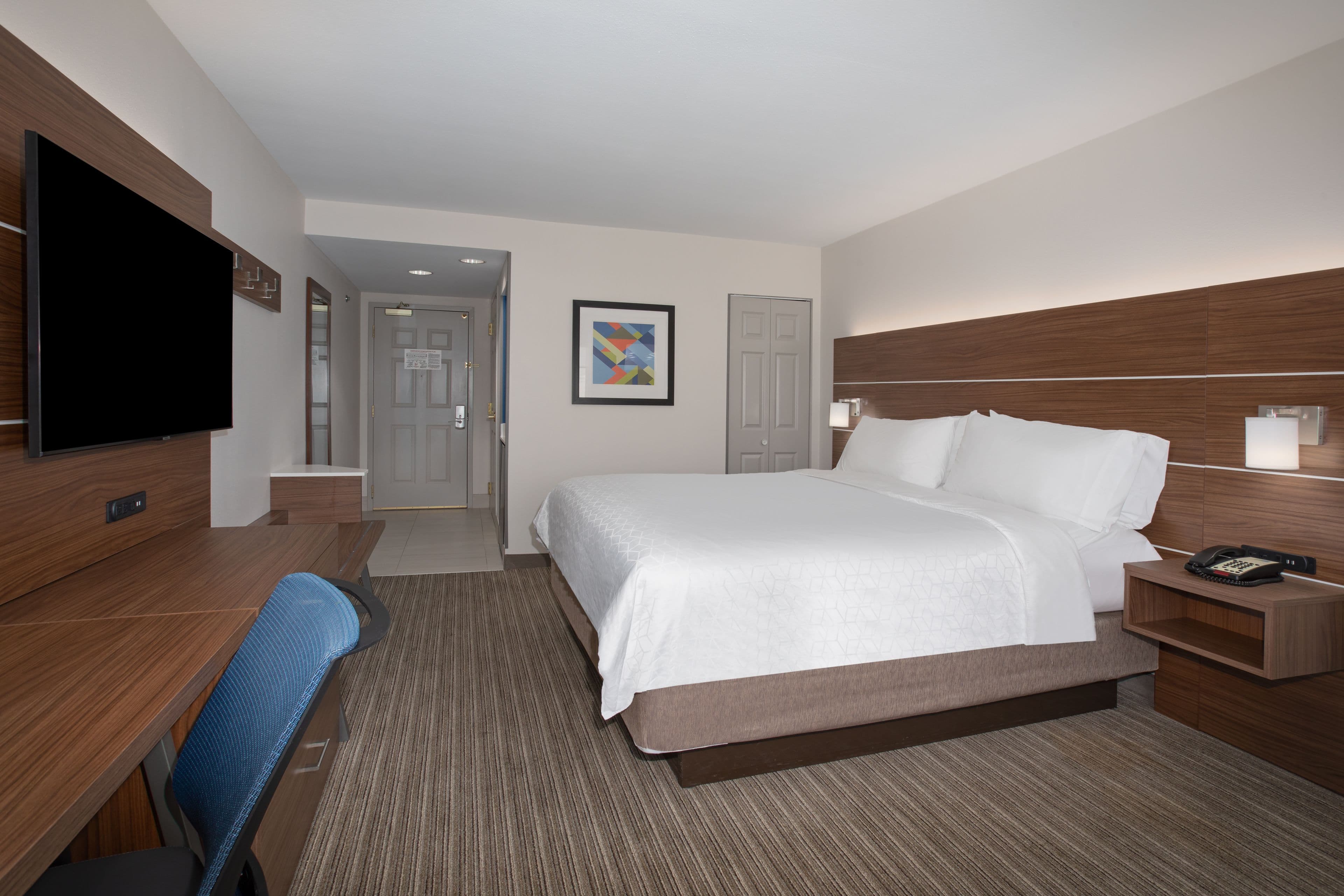 Holiday Inn Express Yreka-Shasta Area — 7