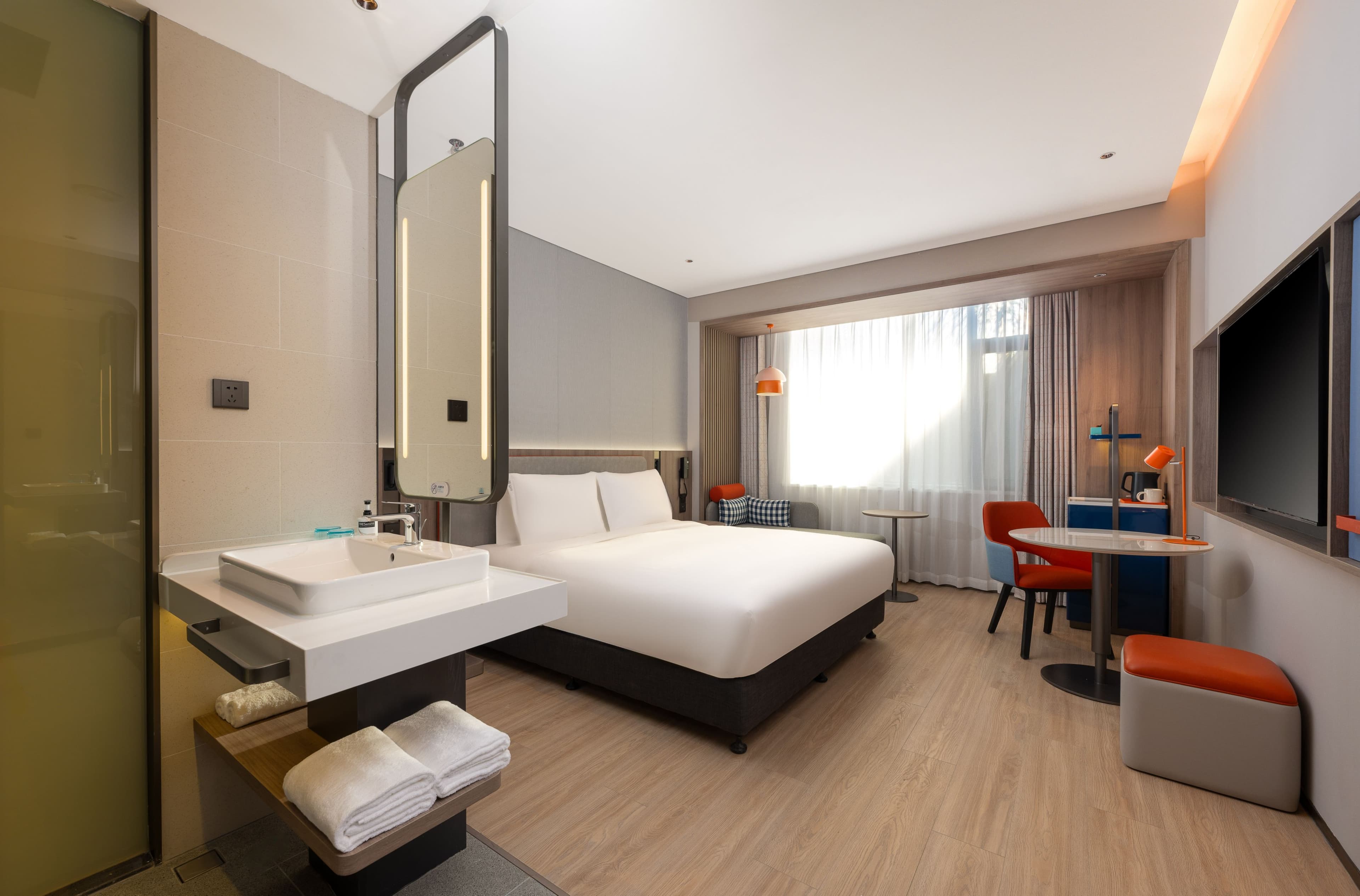 Holiday Inn Express Yuhuan Wetland Park - Image 4