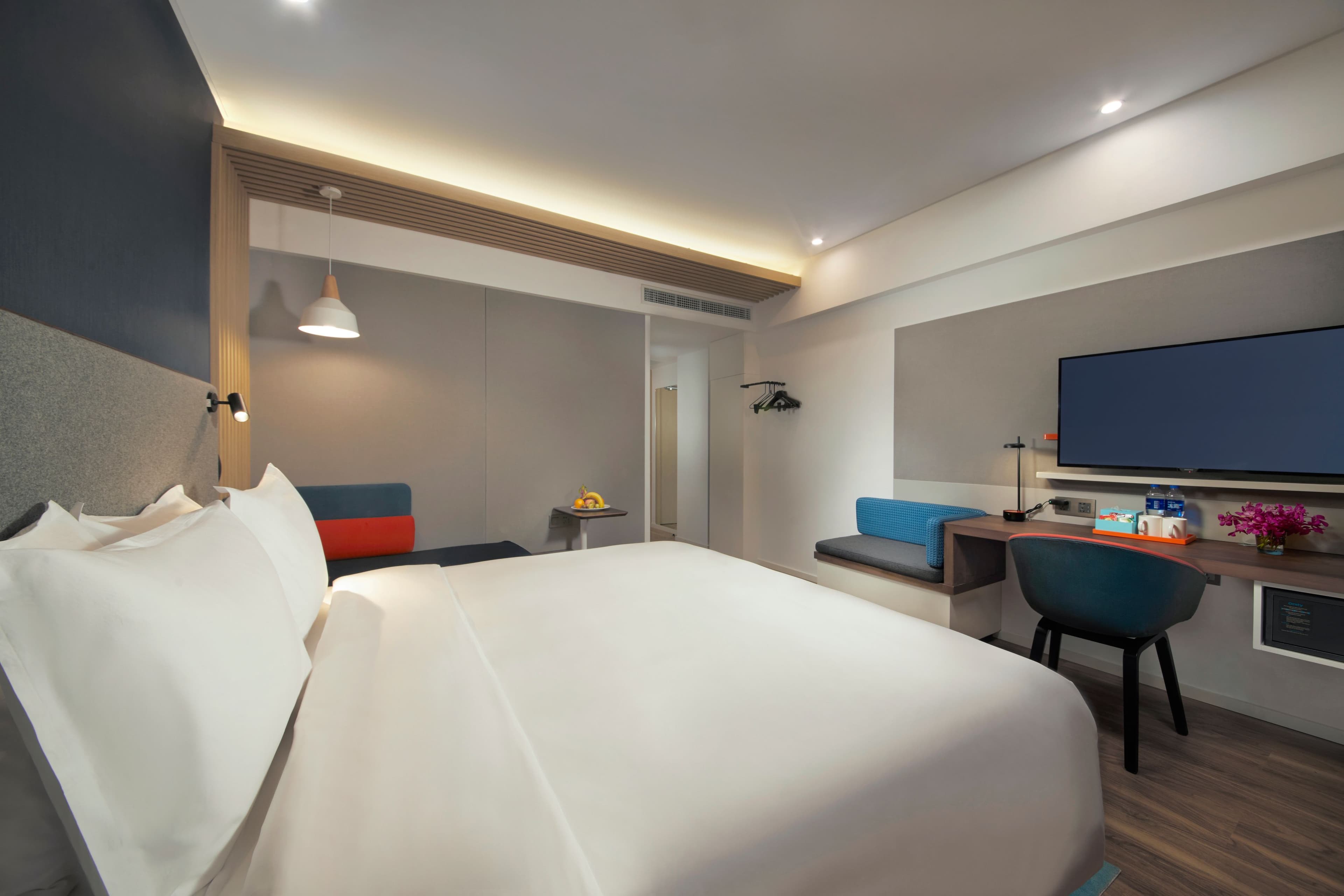 Holiday Inn Express Zhangjiagang East - Image 4