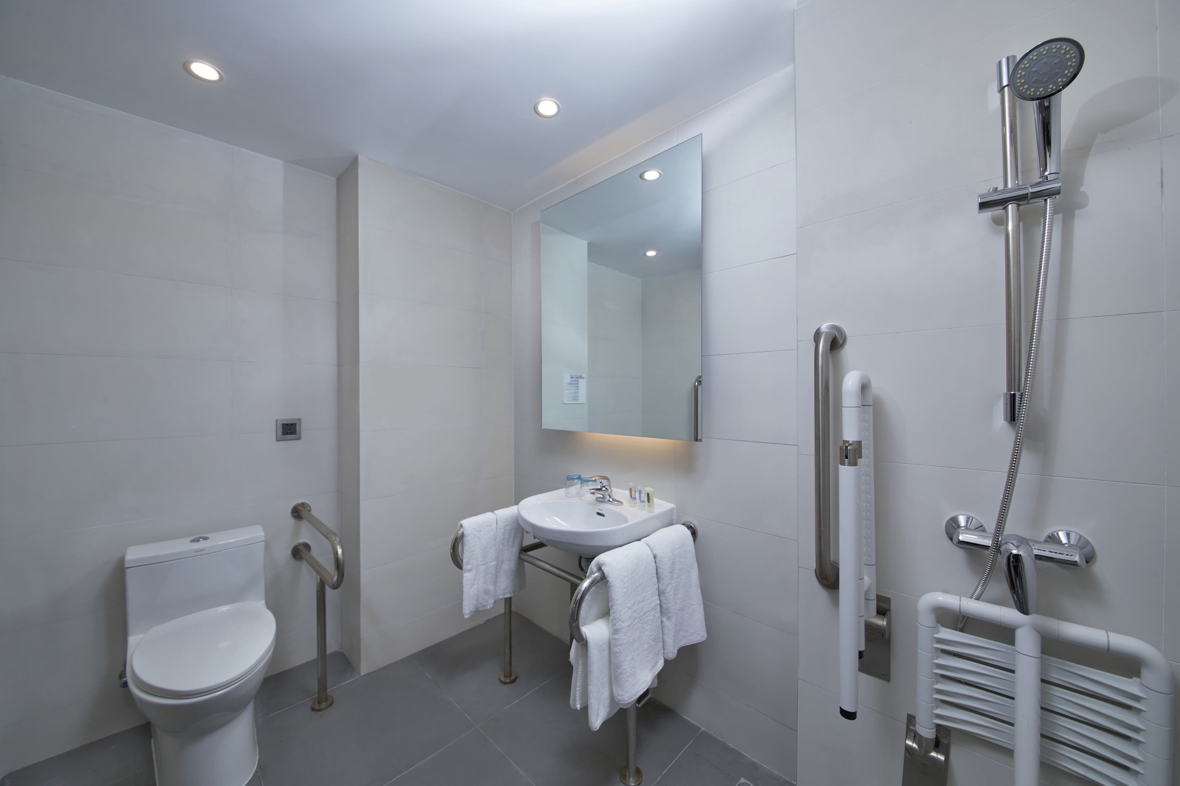 Holiday Inn Express Zhangjiagang East — 11