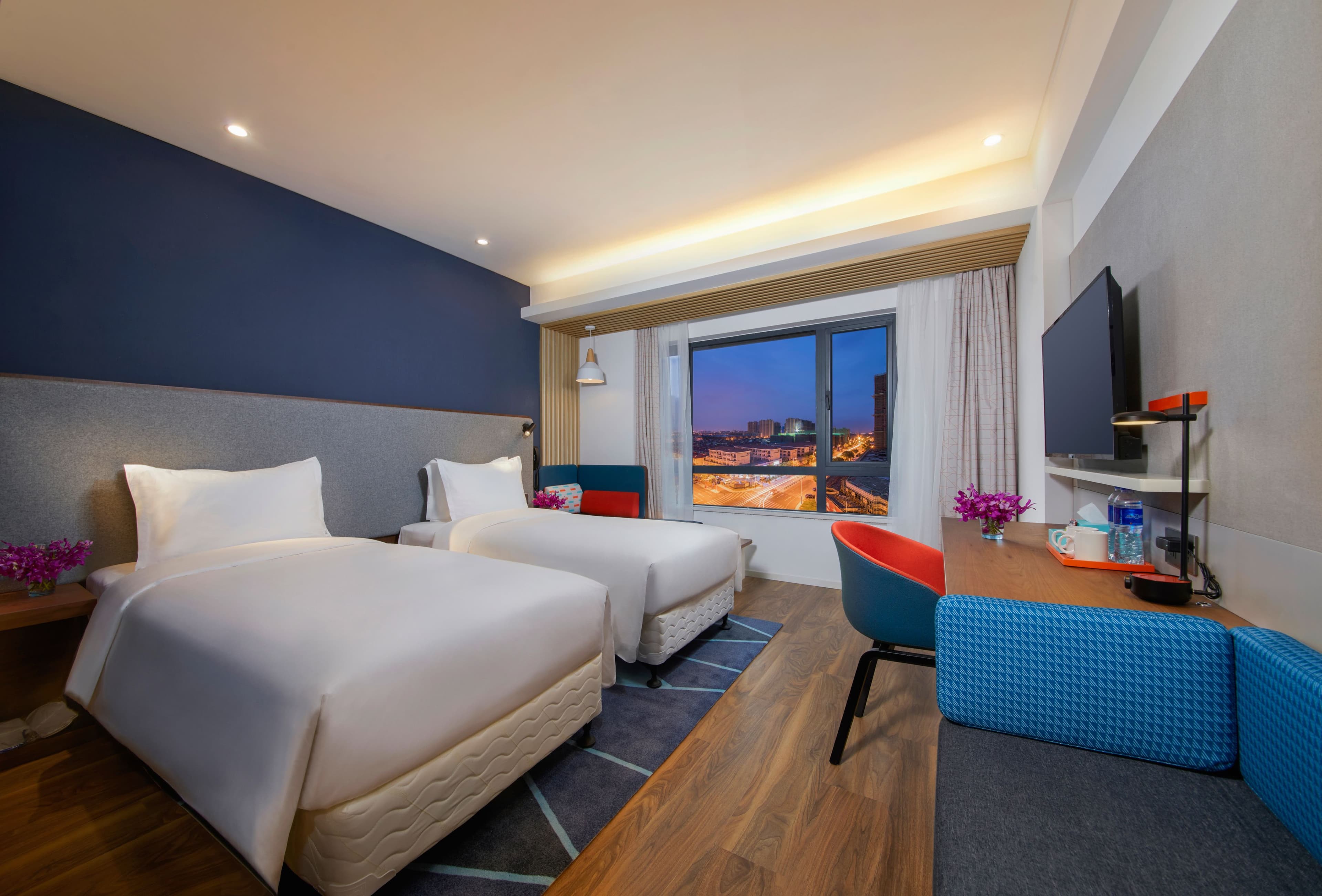 Holiday Inn Express Zhangjiagang East — 13