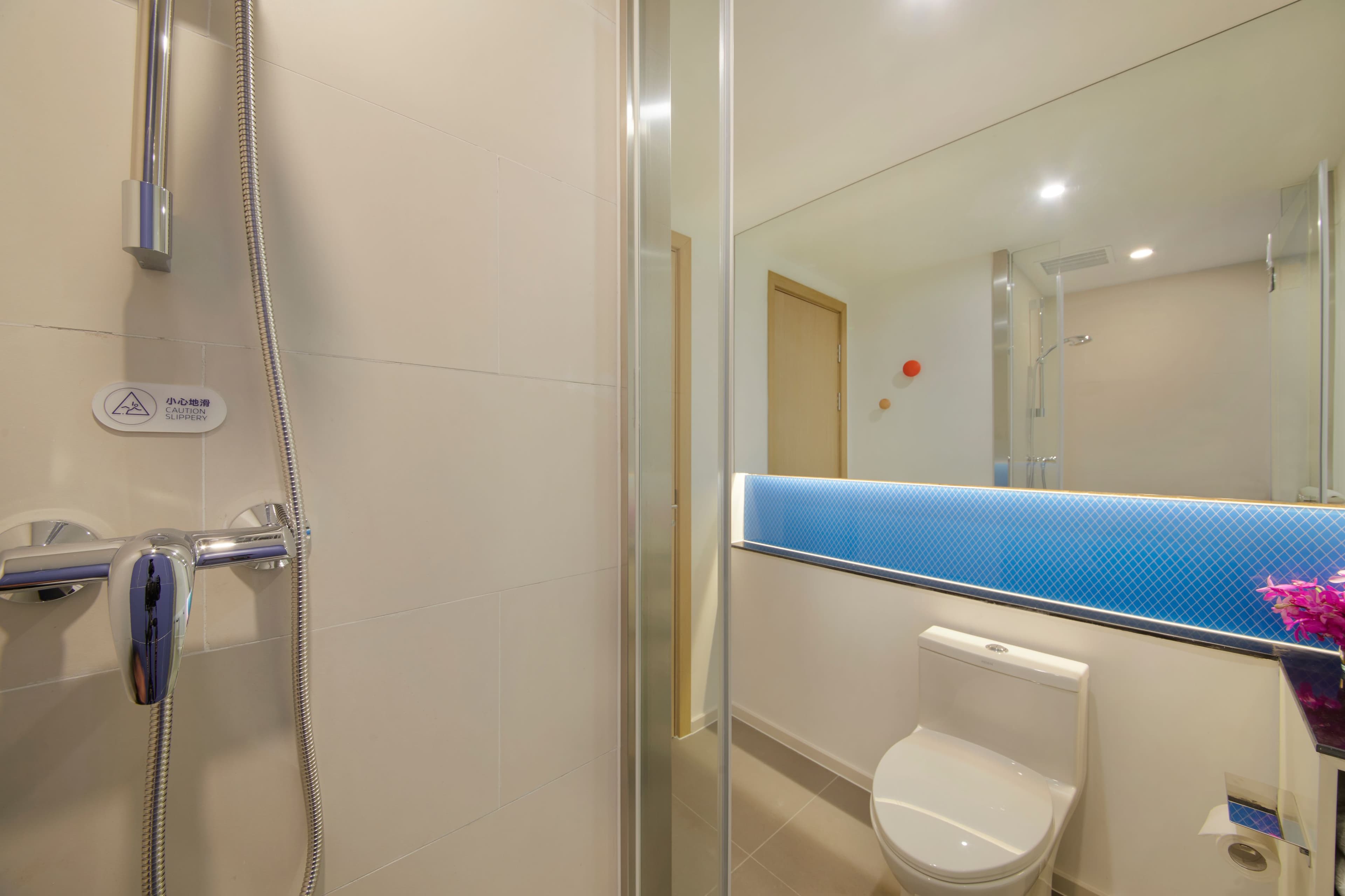 Standard Room - Image 5