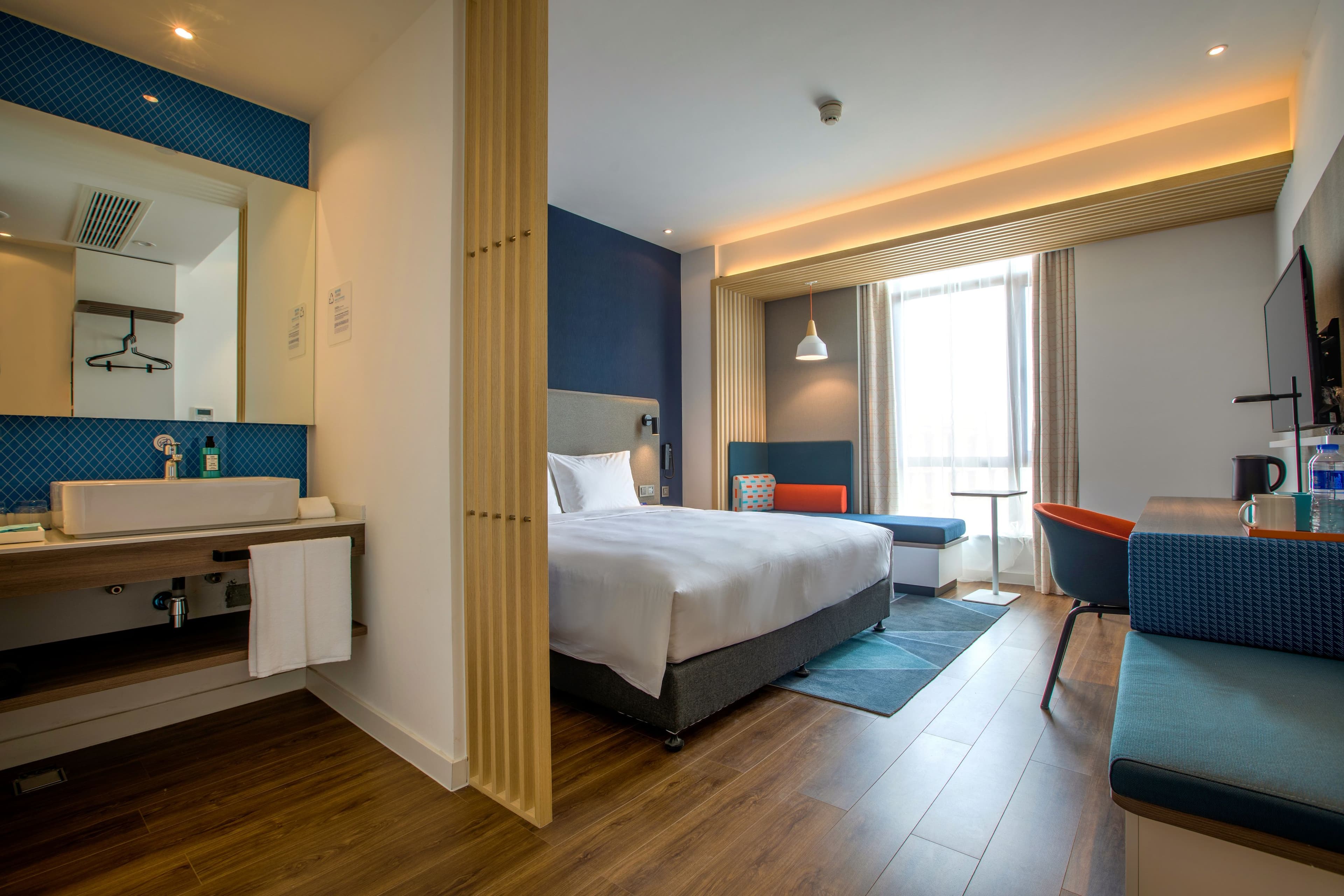Holiday Inn Express Zhangjiagang Free Trade Zone — 7