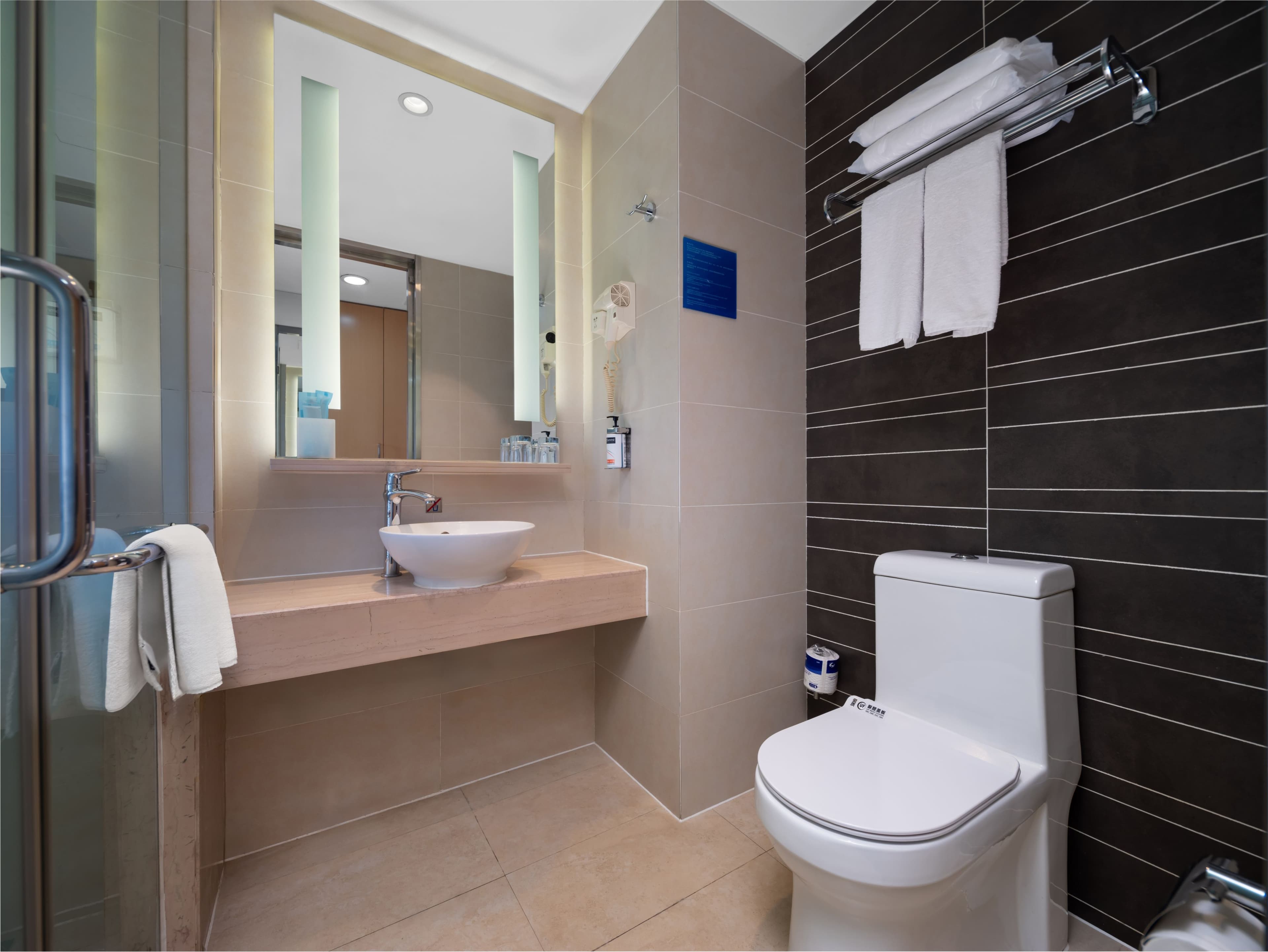 Holiday Inn Express Zhengzhou Airport — 13