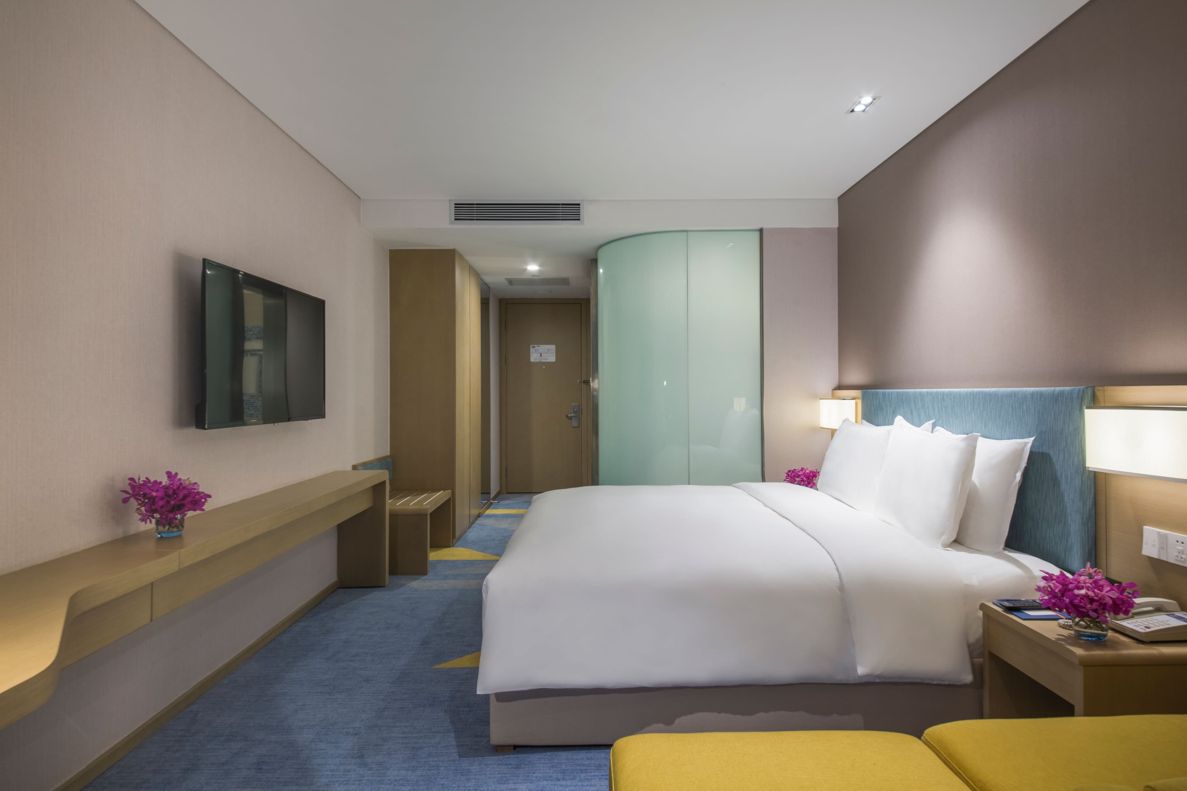 Holiday Inn Express Zhengzhou Longzi Lake — 7