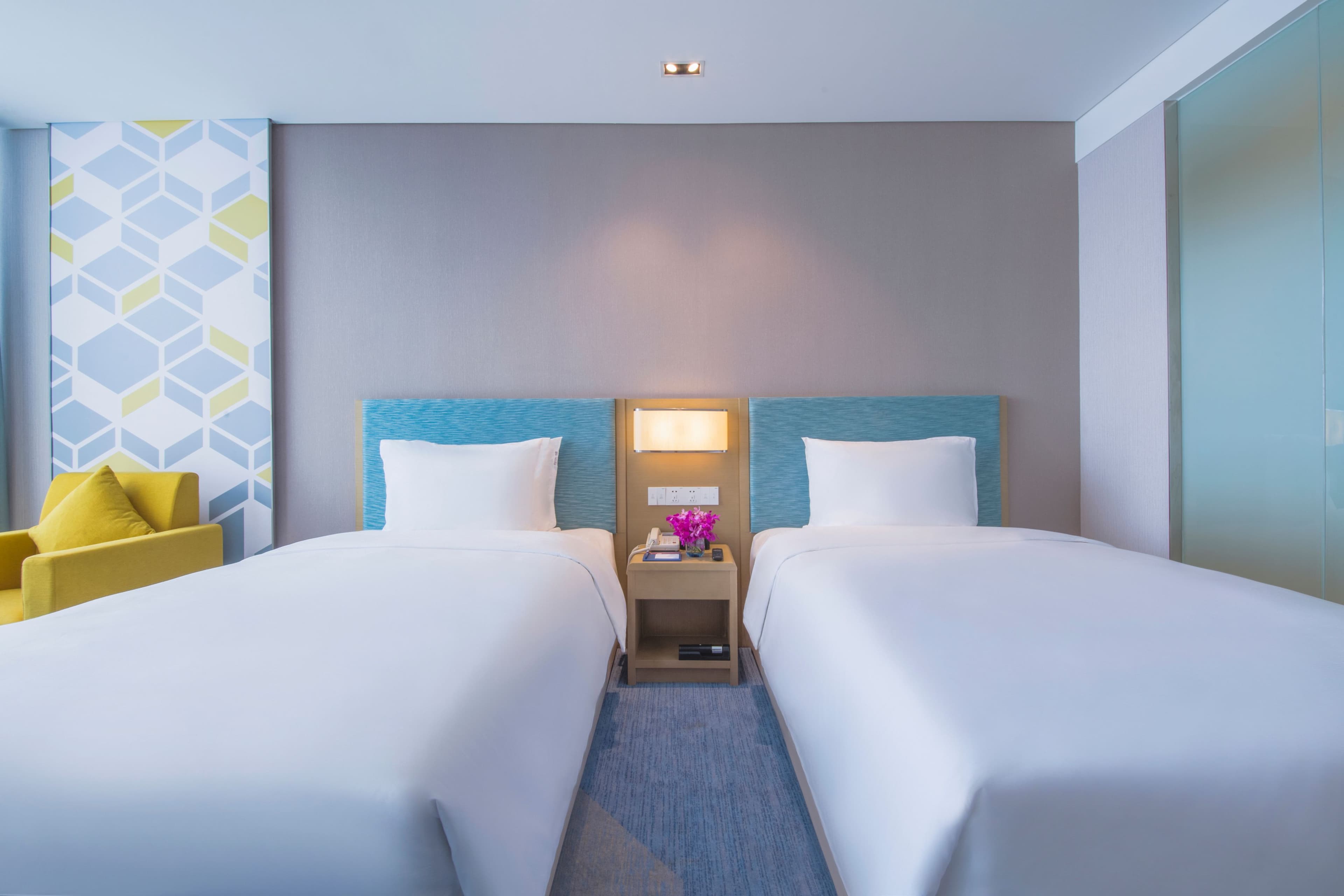 Holiday Inn Express Zhengzhou Longzi Lake — 11