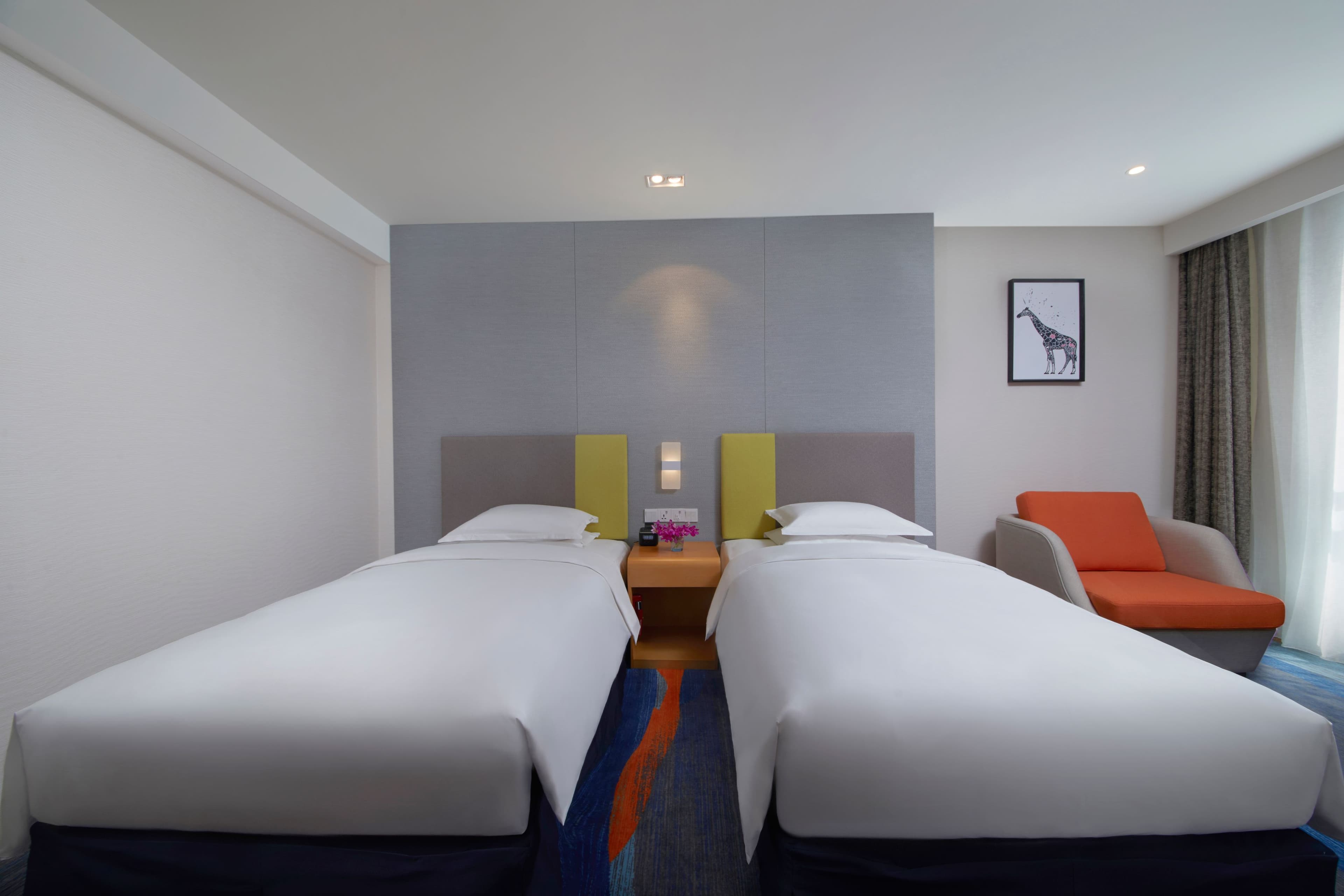 Holiday Inn Express Zhengzhou Zhengdong — 11