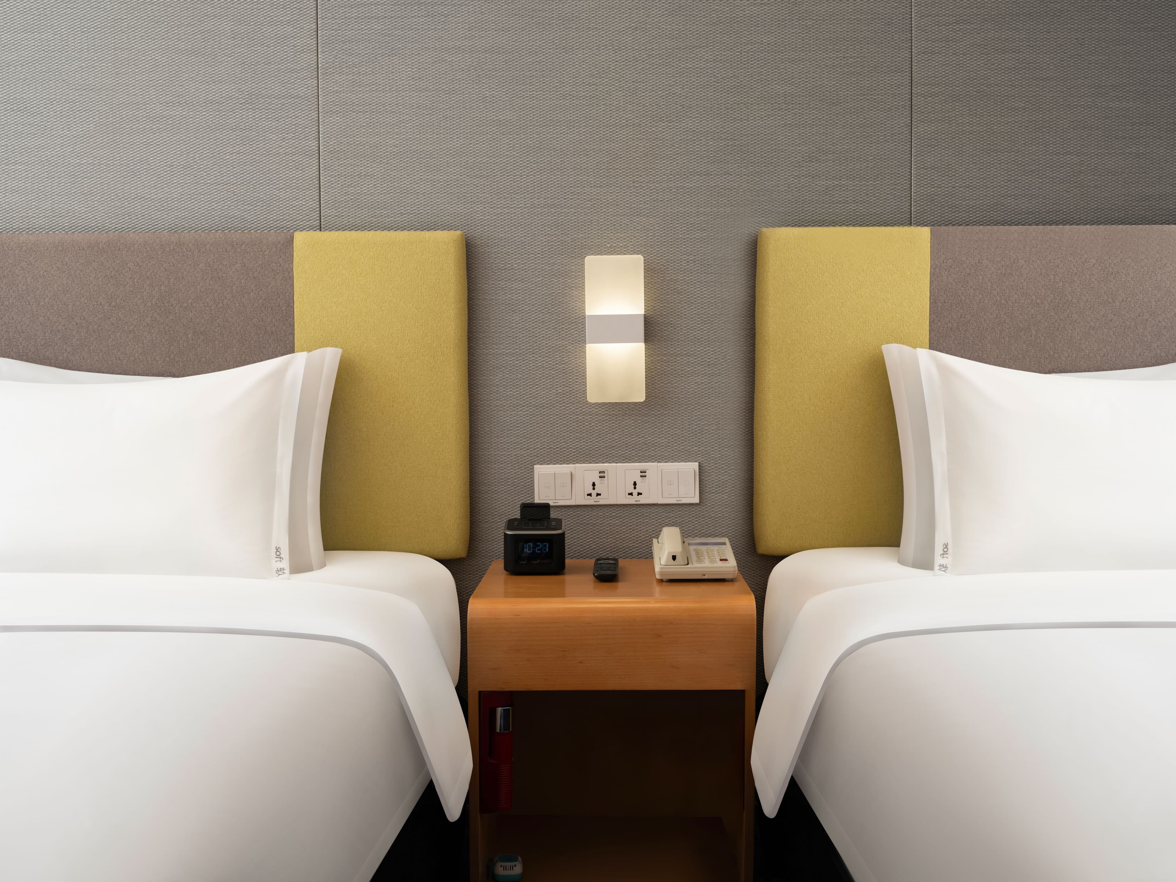 Holiday Inn Express Zhengzhou Zhengdong — 13