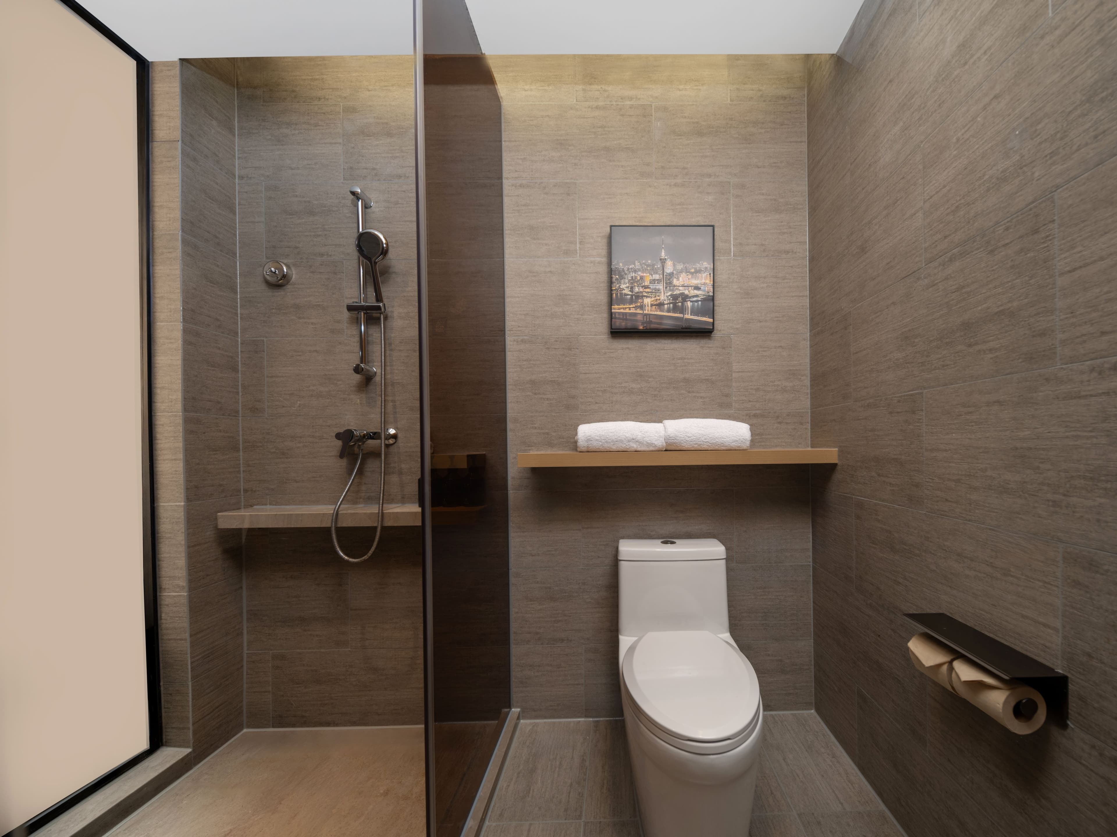 Holiday Inn Express Zhuhai Grand Theater - Image 3