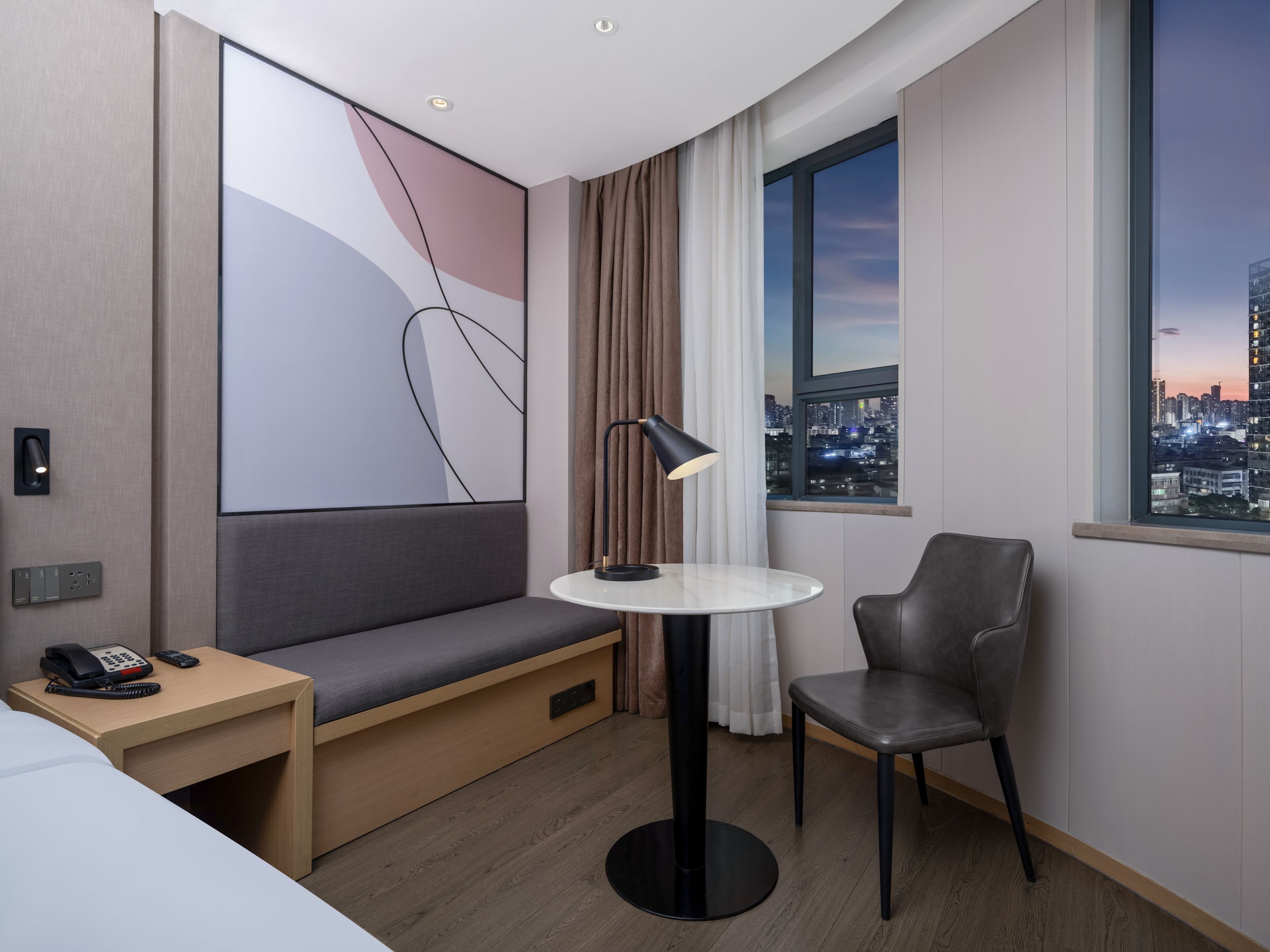 Holiday Inn Express Zhuhai Grand Theater — 10
