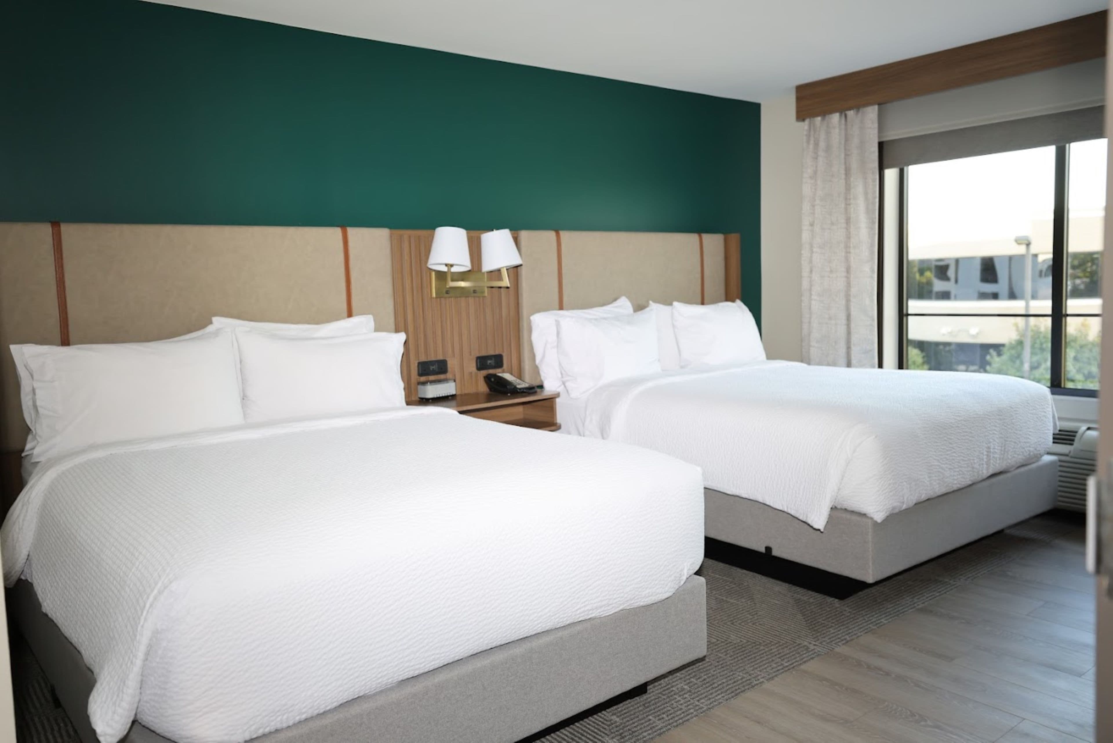 Holiday Inn St. Louis-Fairview Heights — 25