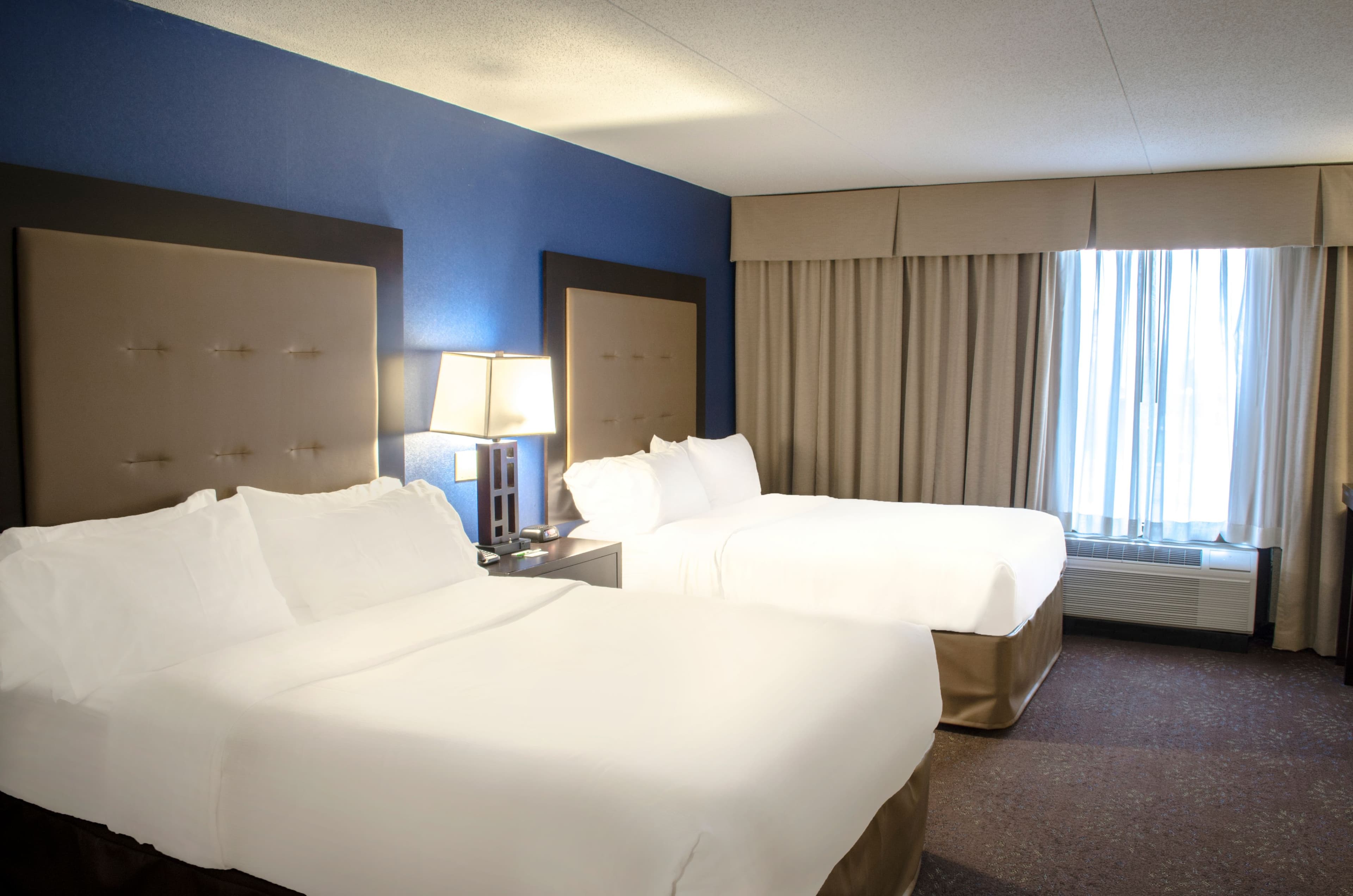 Holiday Inn Fargo — 17