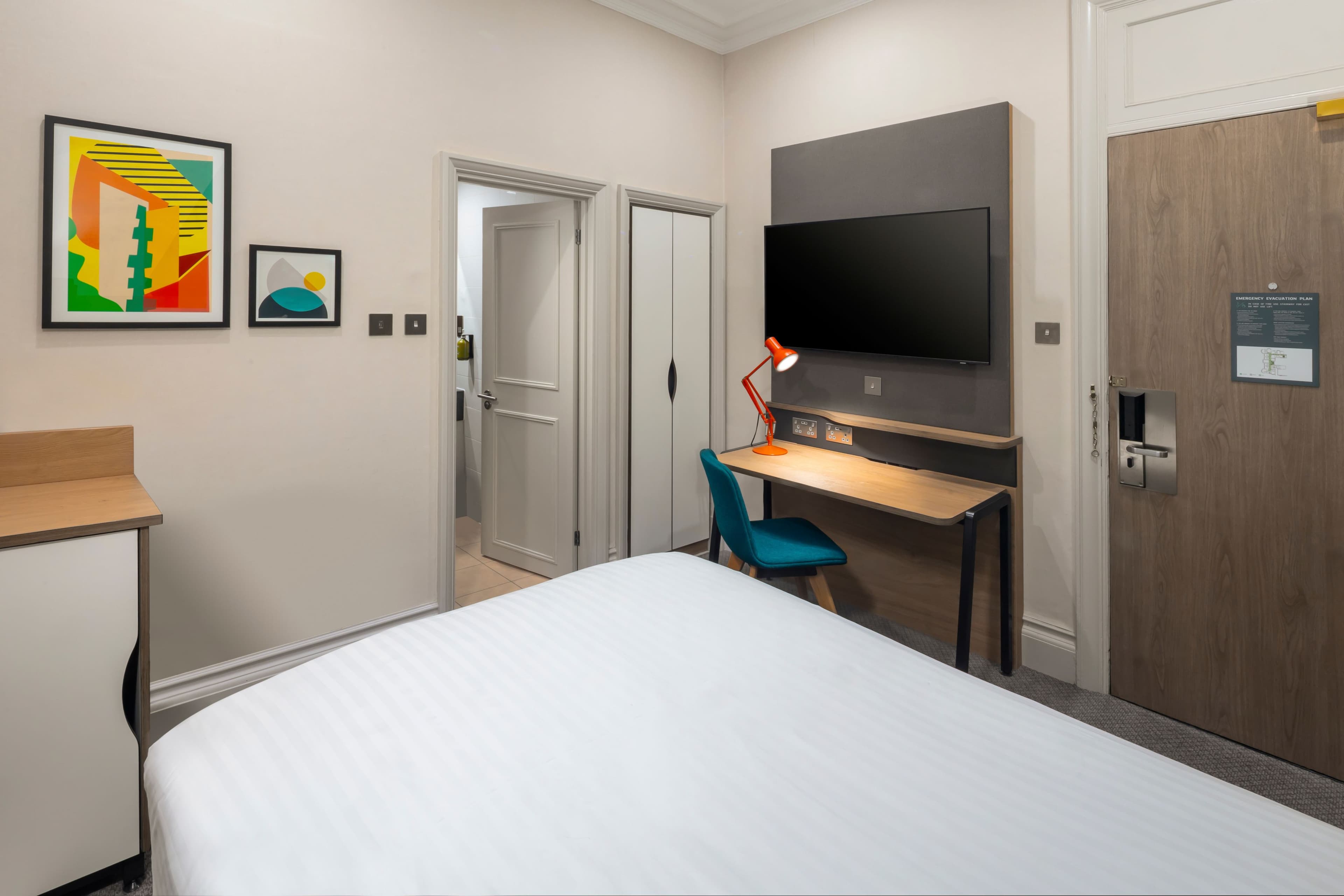 Holiday Inn Farnborough — 13