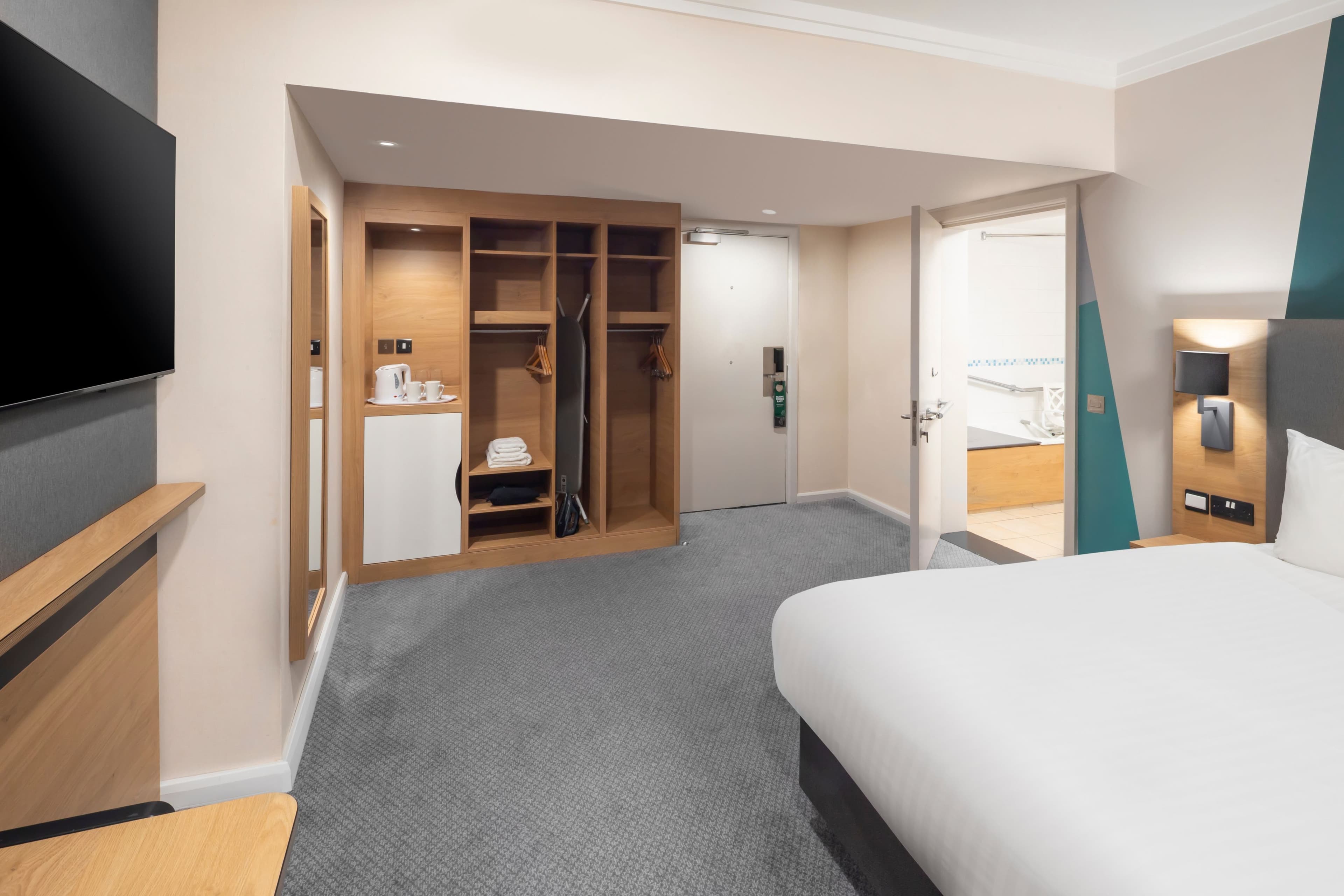 Holiday Inn Farnborough — 28