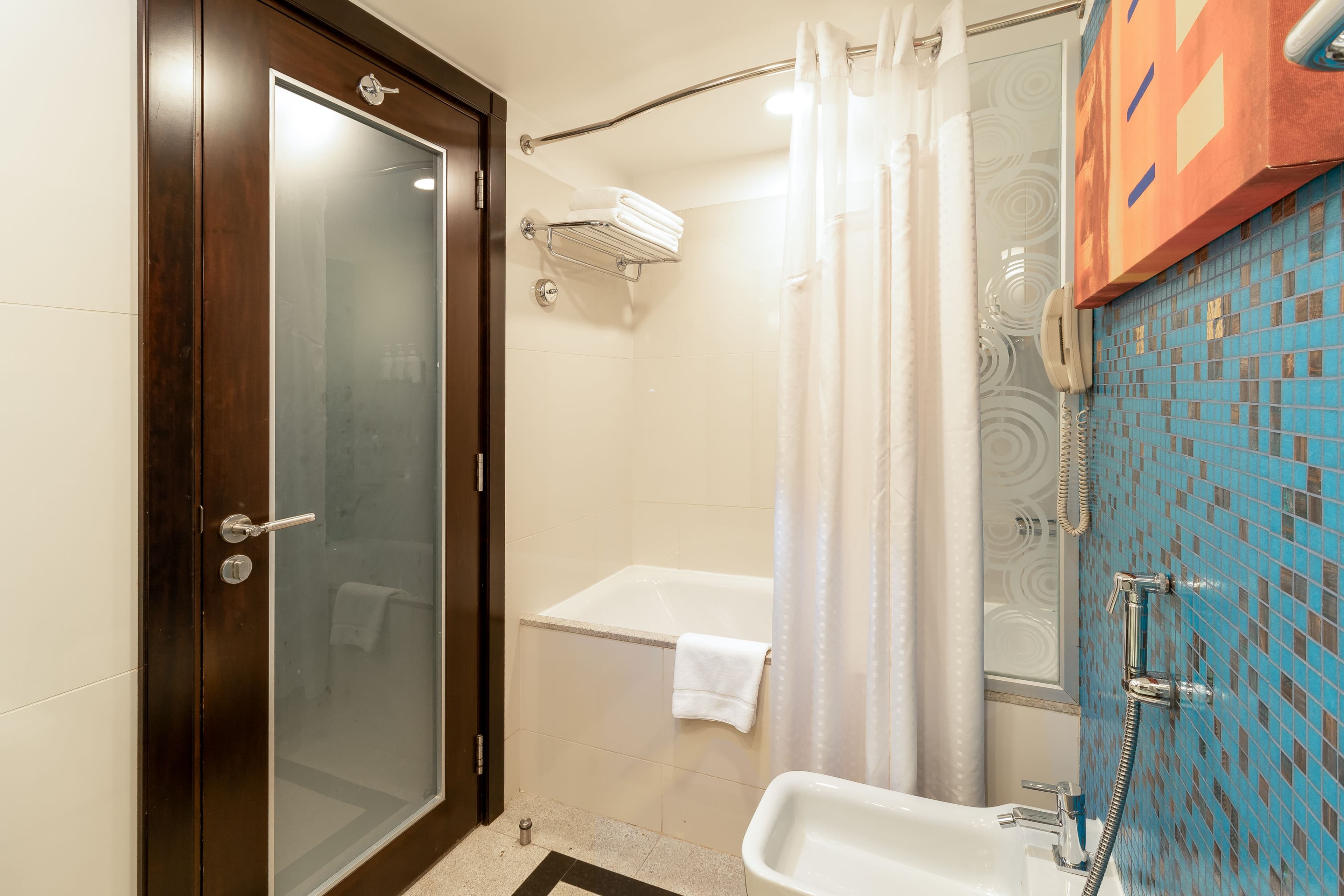 Holiday Inn Kuwait Al Thuraya City — 6