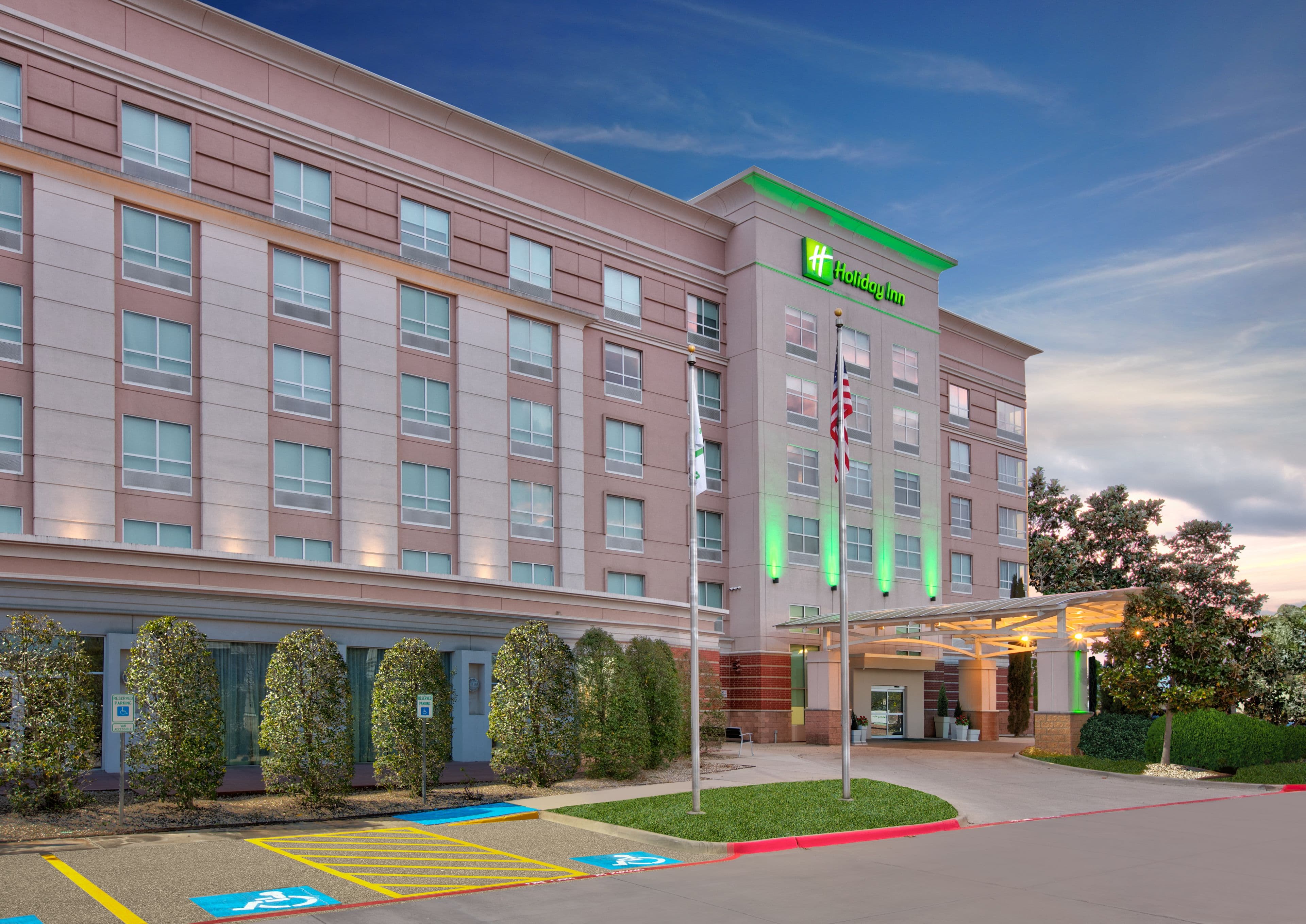 Holiday Inn DFW Airport South - Image 1