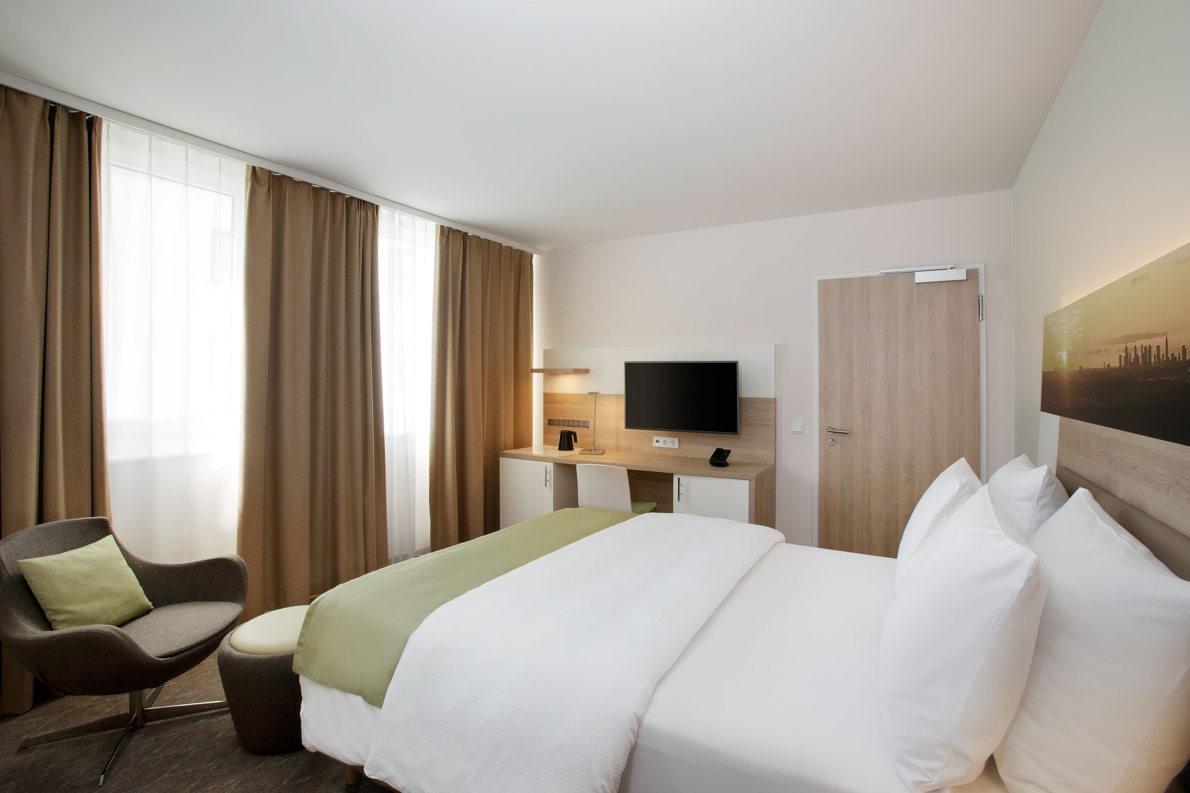 Holiday Inn Frankfurt Airport — 9