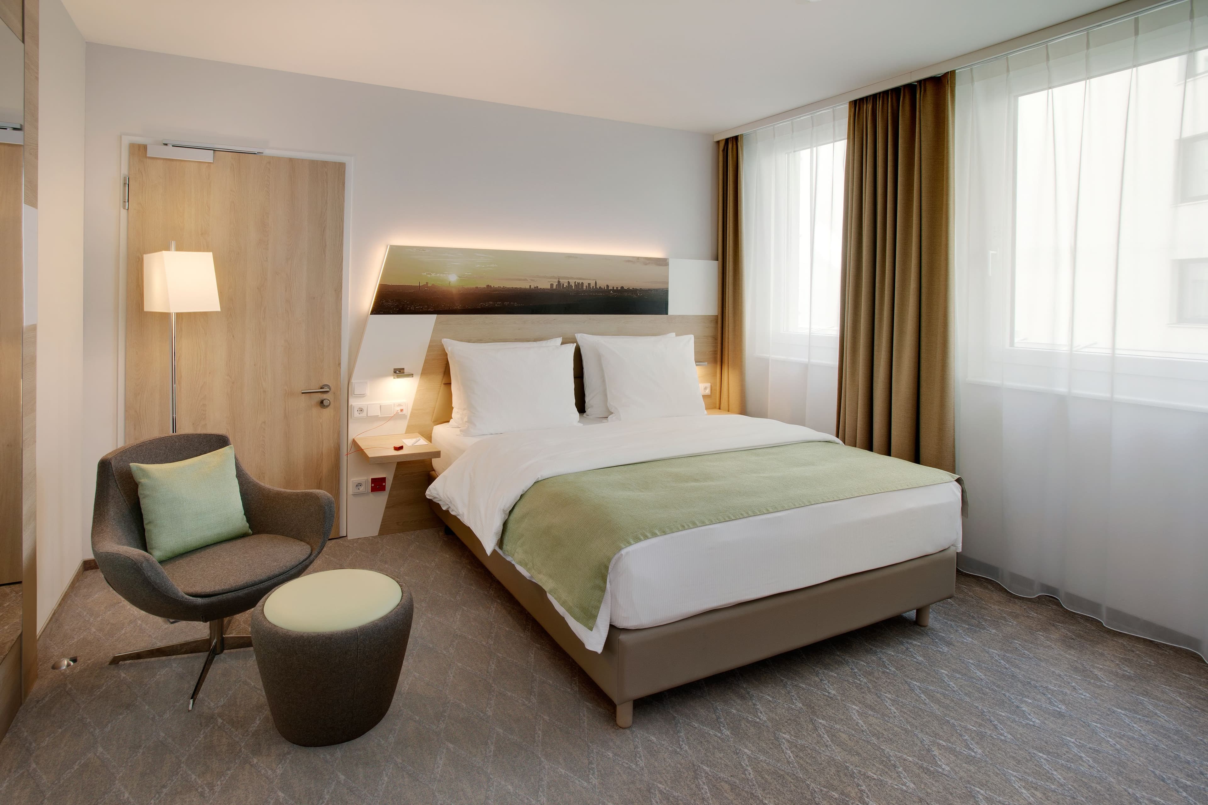 Holiday Inn Frankfurt Airport — 13
