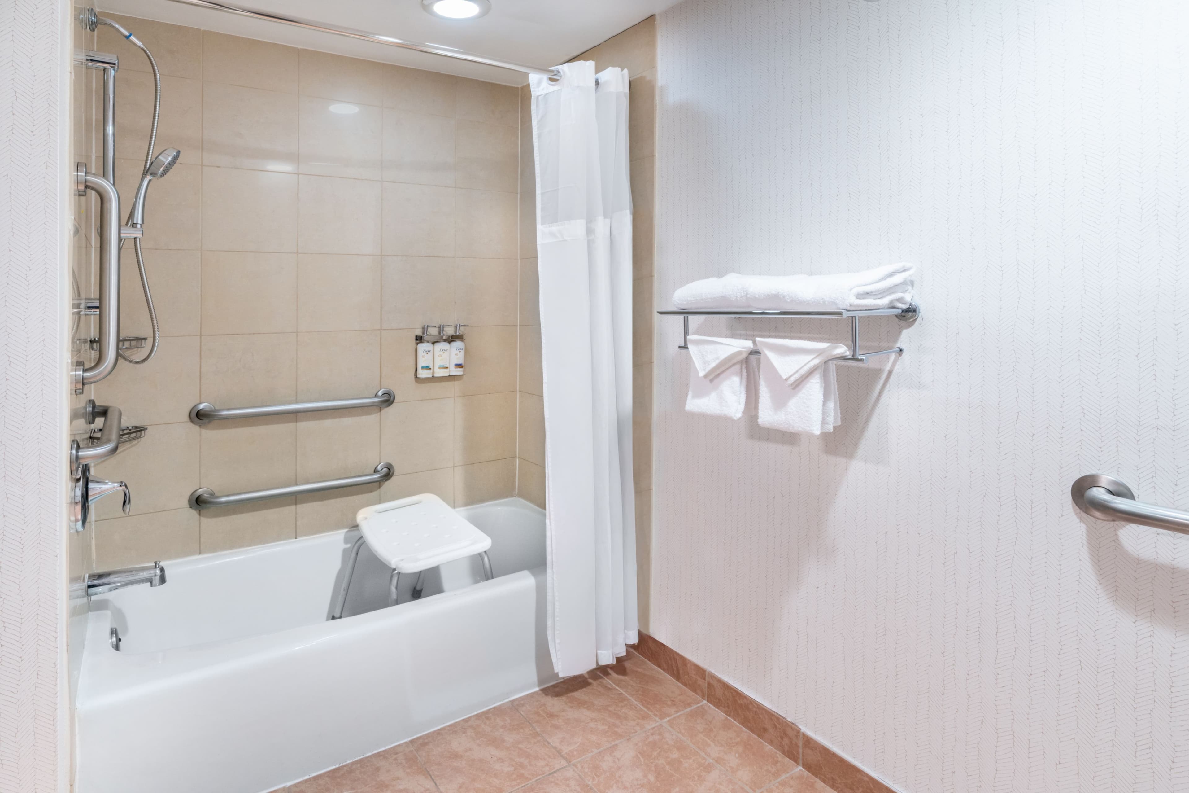 Holiday Inn Frisco — 7