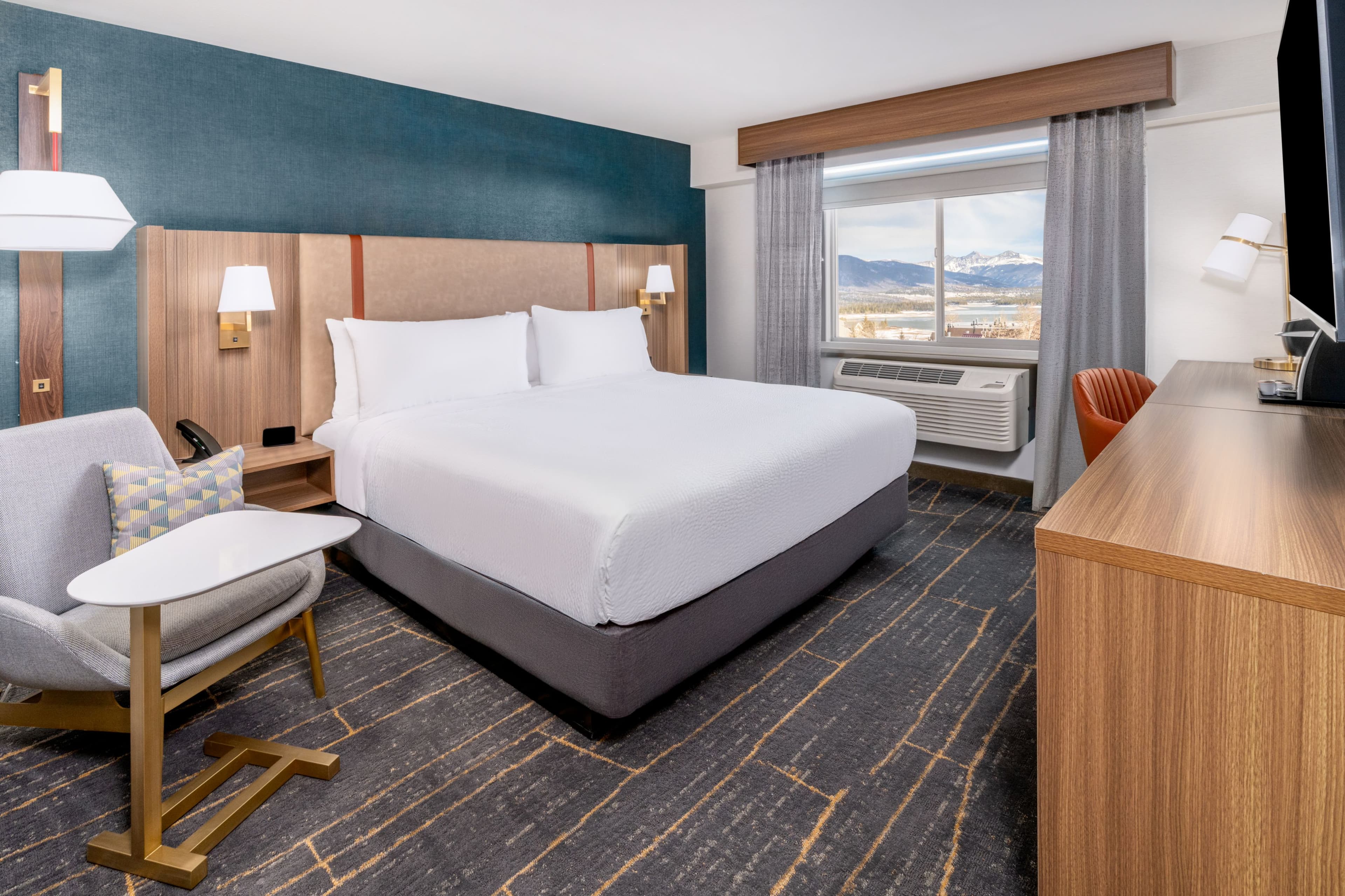 Holiday Inn Frisco — 8