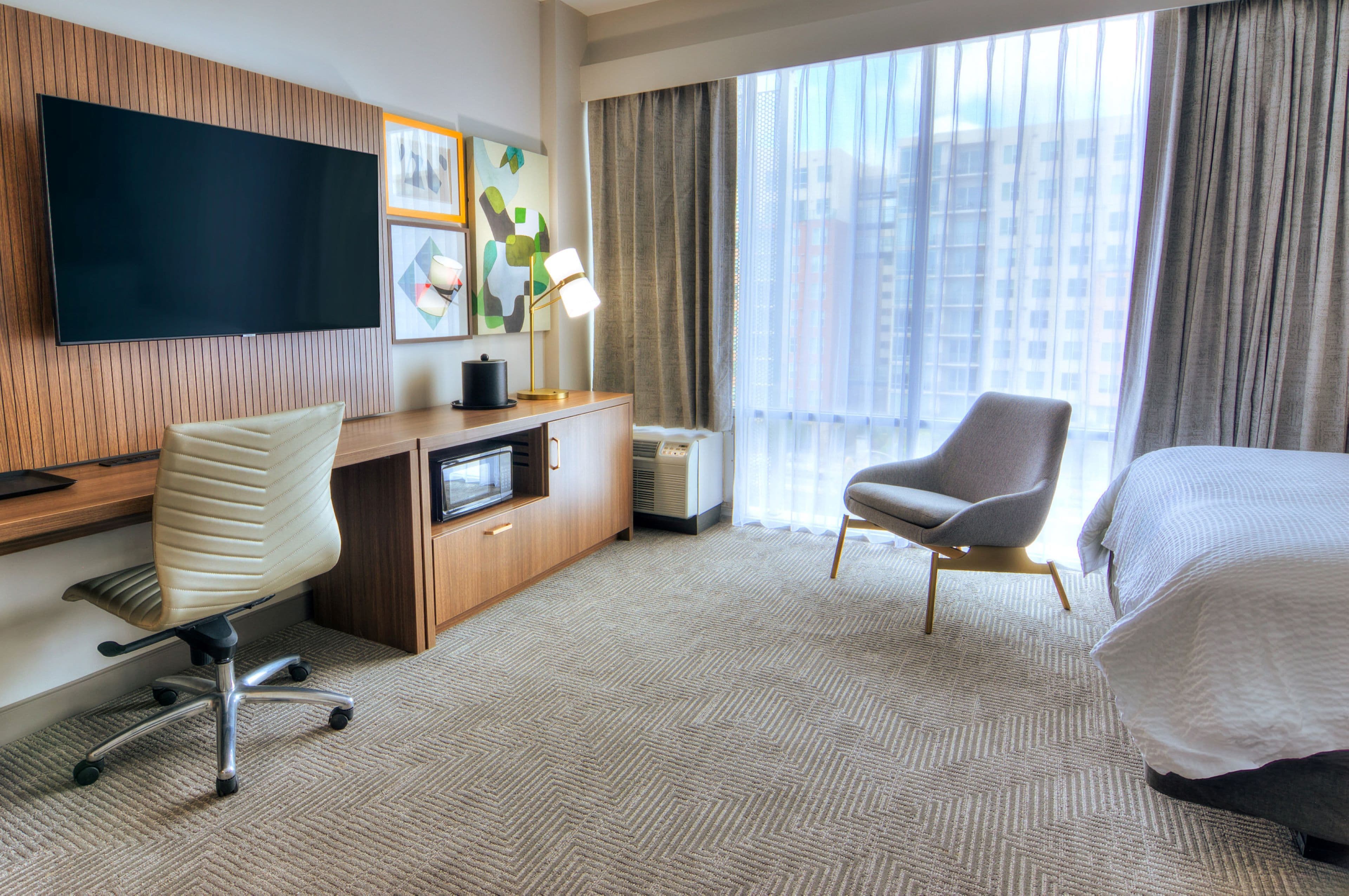 Holiday Inn Gainesville-University Ctr - Image 3