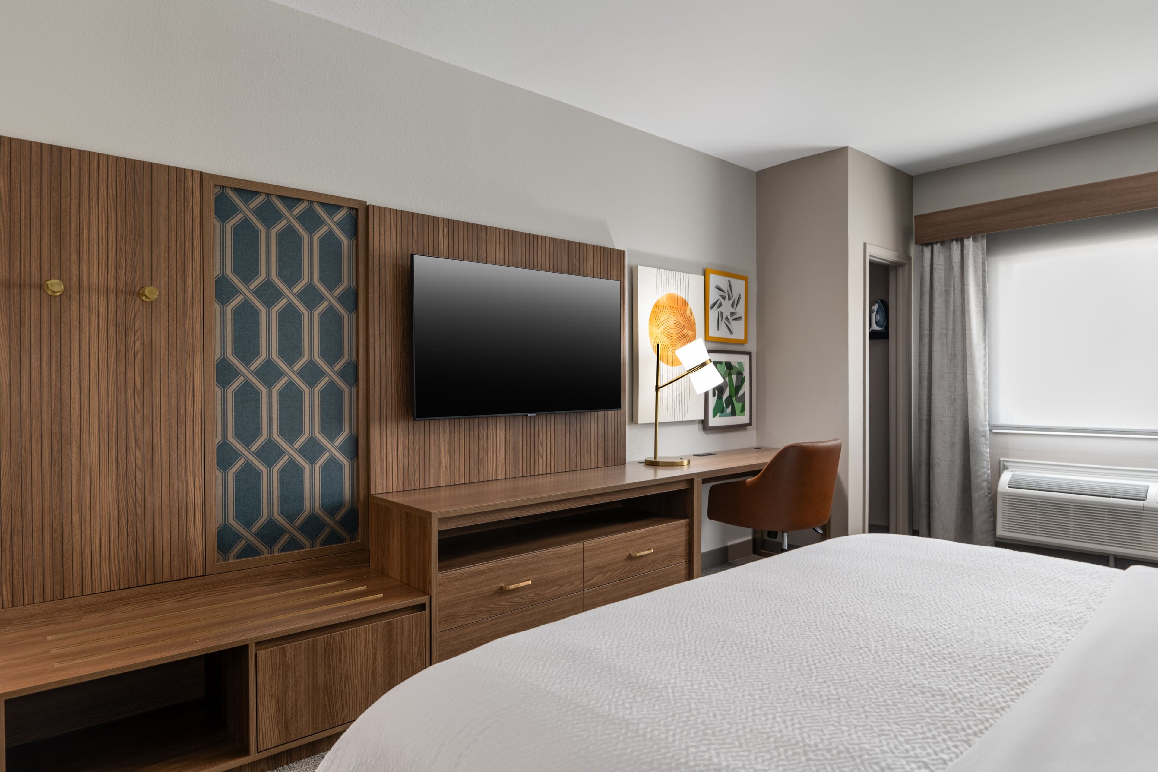 Holiday Inn Galveston Island - Image 5