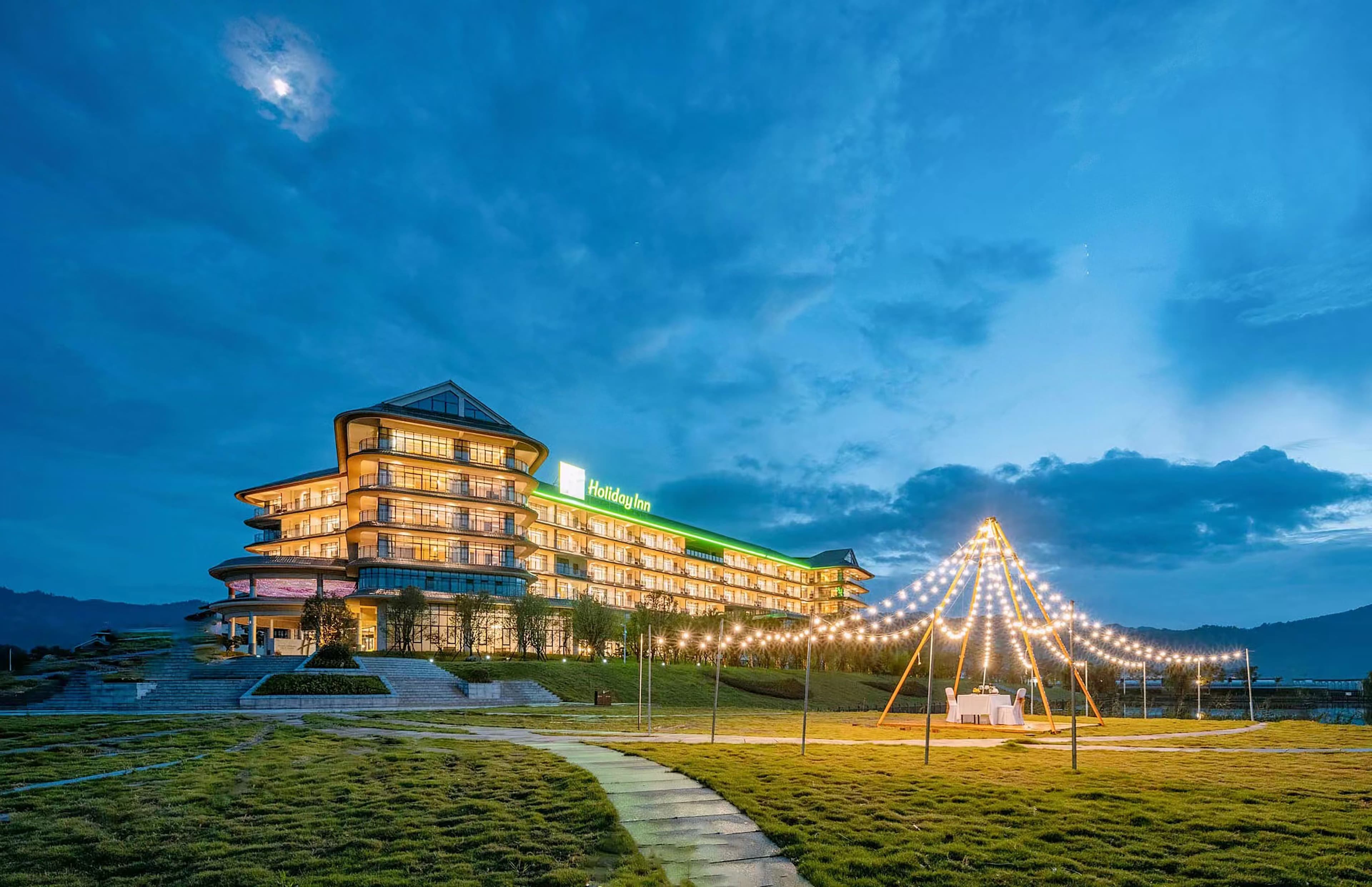 Holiday Inn Ganzhou Orchid Town - Image 1