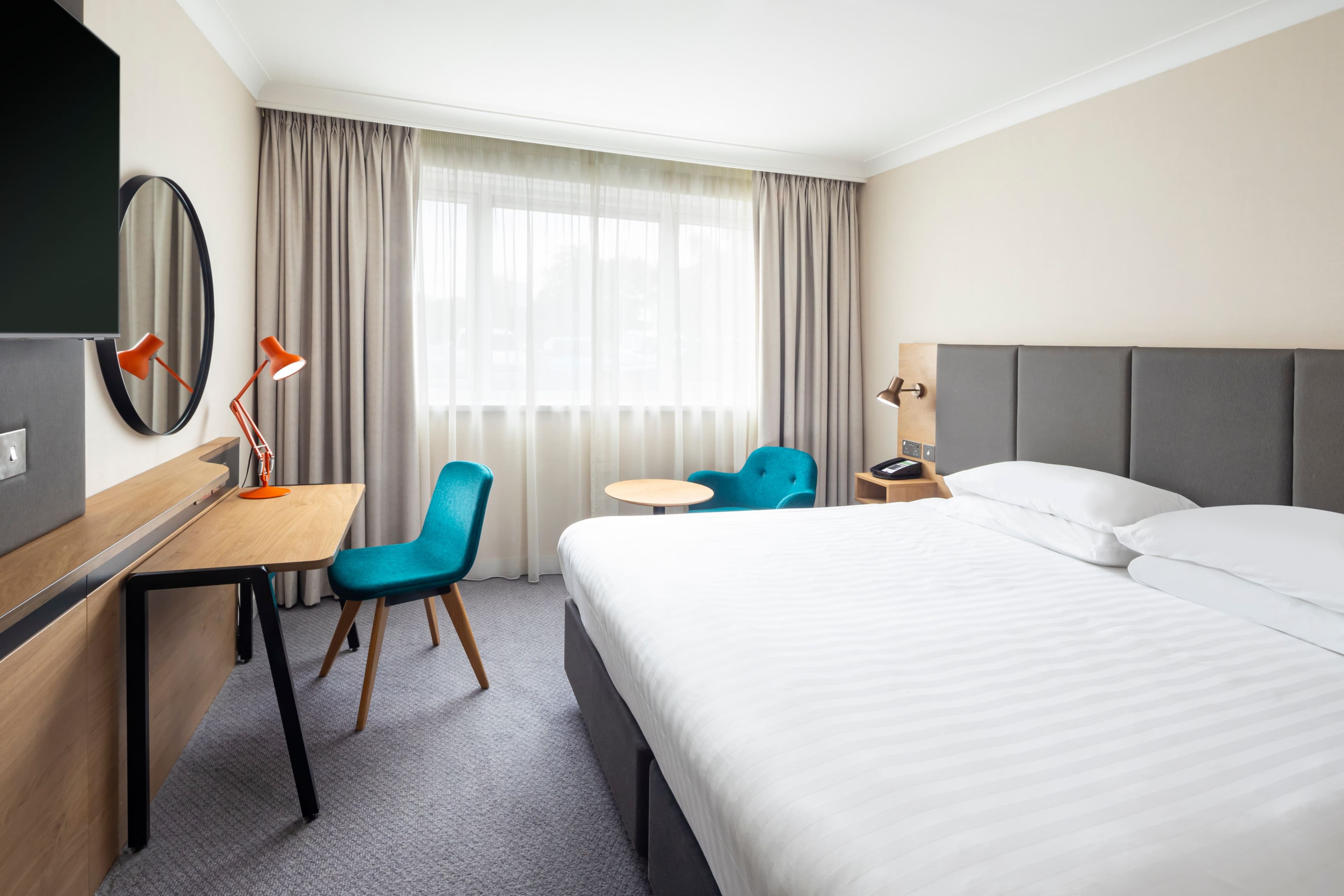 Holiday Inn London - Gatwick Airport - Image 2